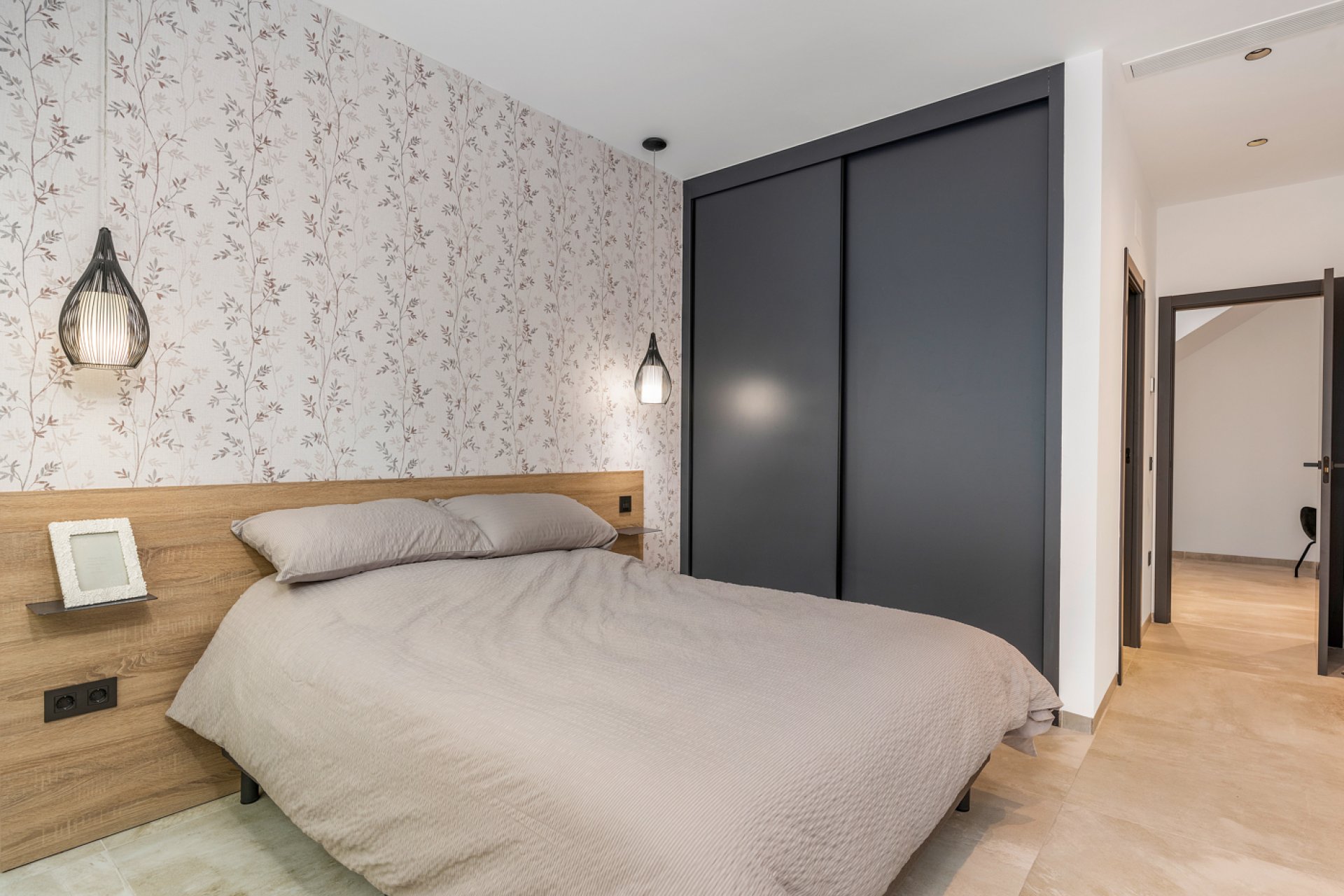 Resale - Villa -
Ciudad Quesada - Pueblo Lucero