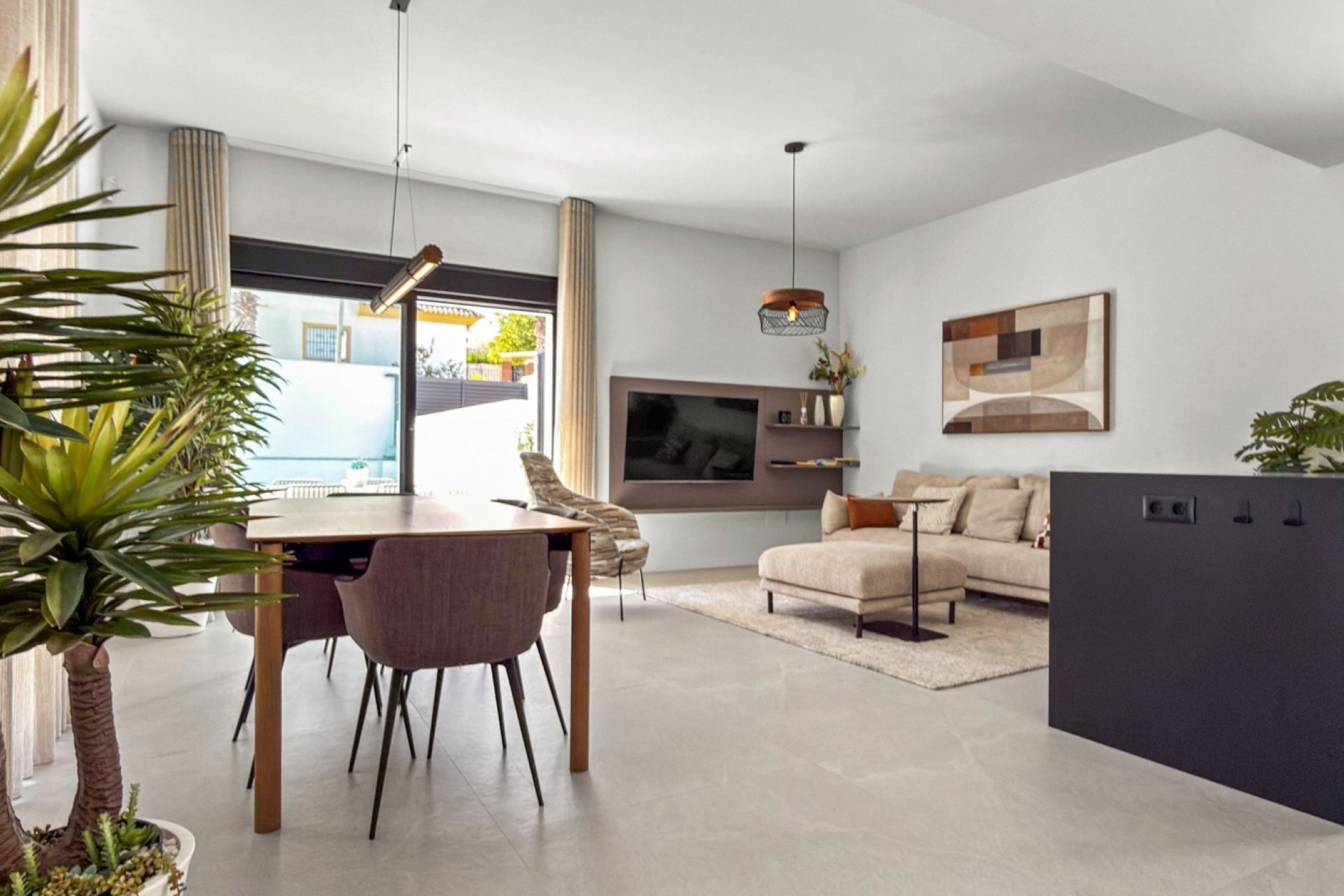 Resale - Villa -
Ciudad Quesada - Pueblo Lucero