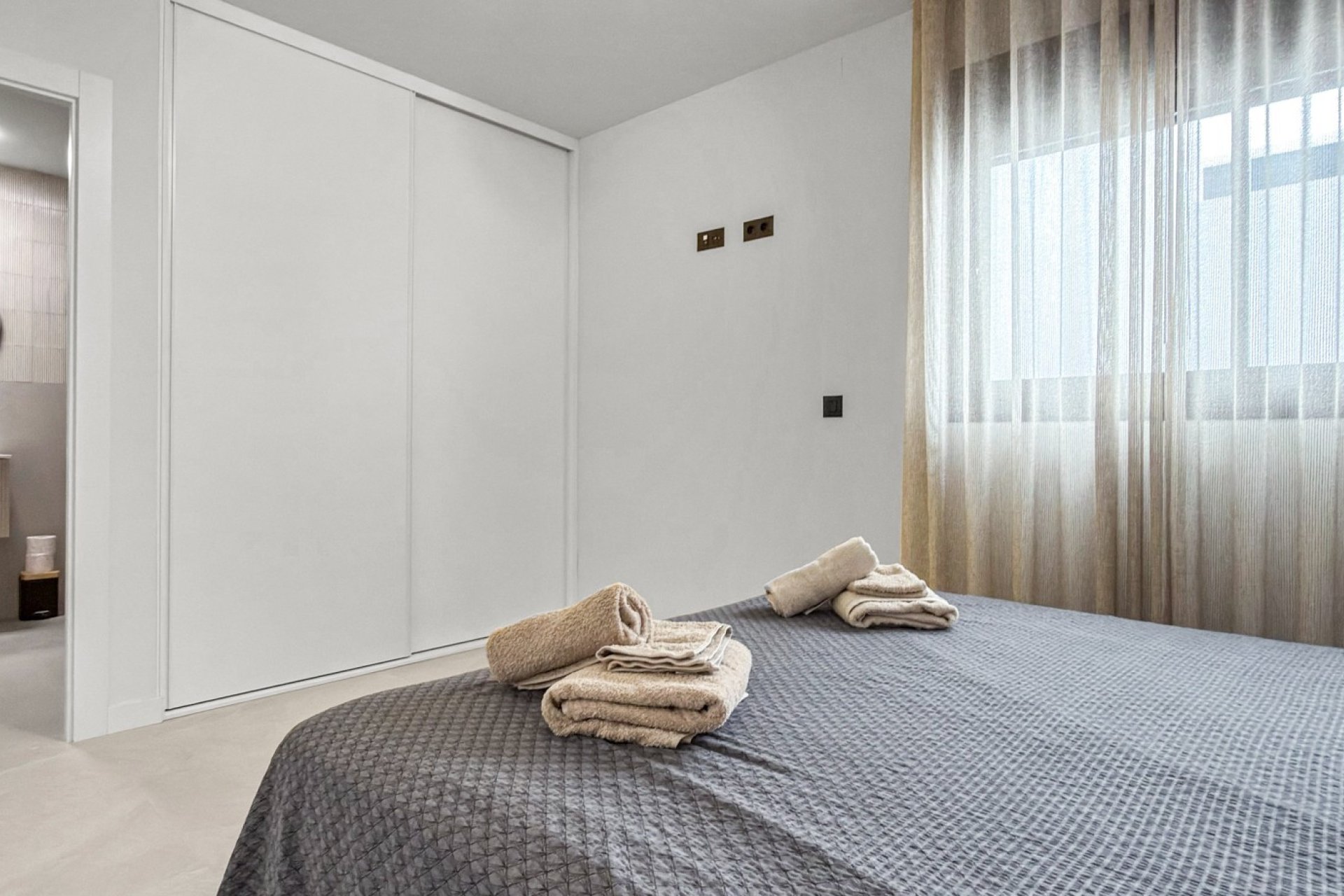 Resale - Villa -
Ciudad Quesada - Pueblo Lucero