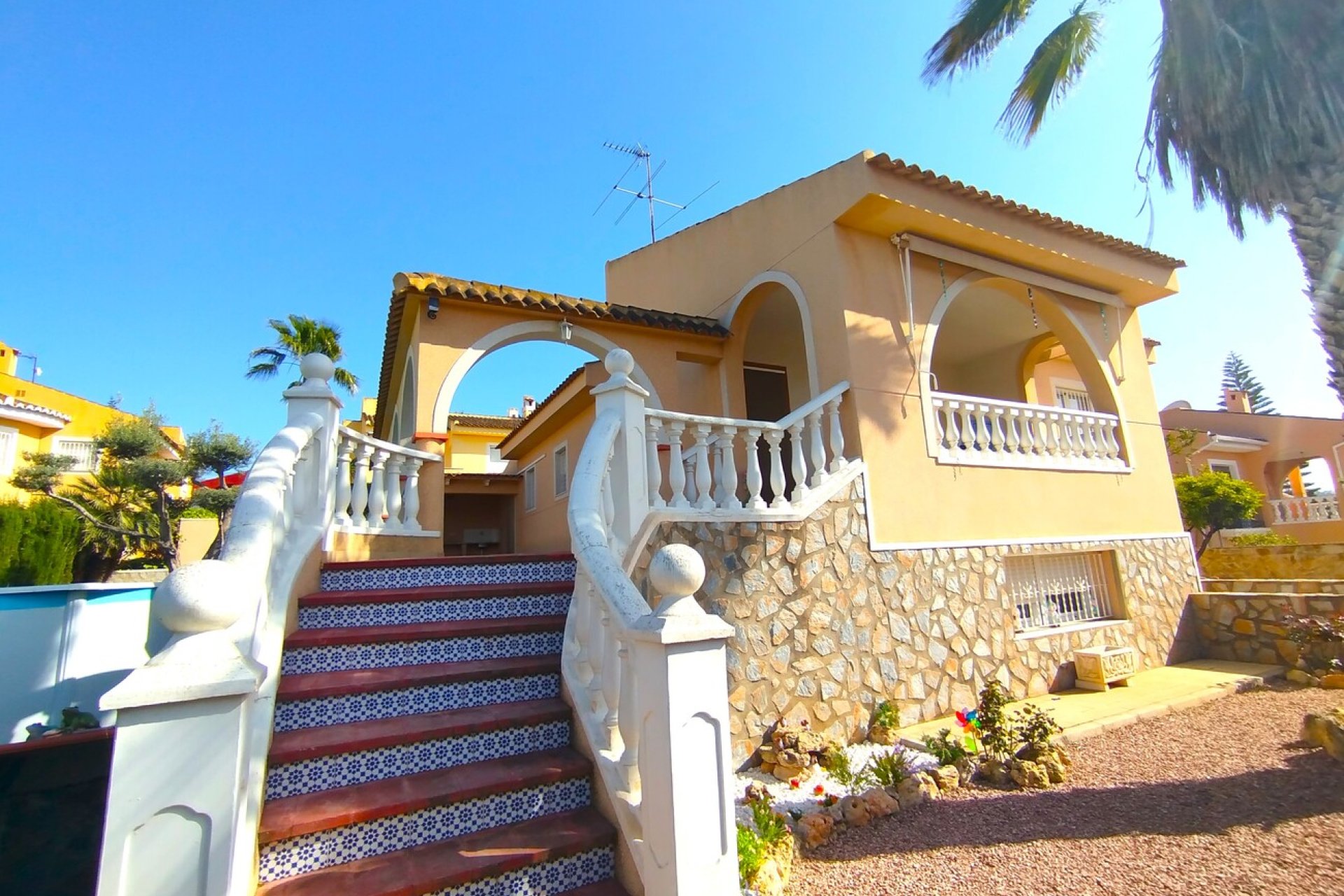 Resale - Villa -
Ciudad Quesada - Pueblo Lucero