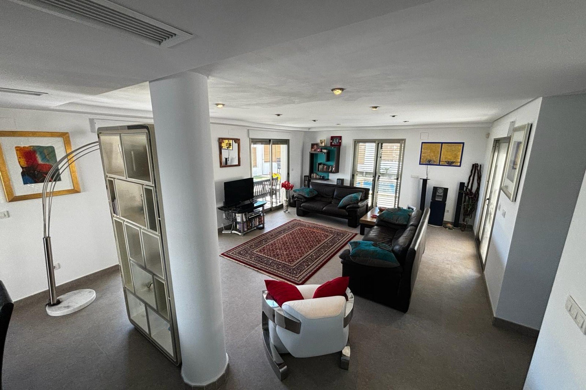 Resale - Villa -
Cox - Cox - Country