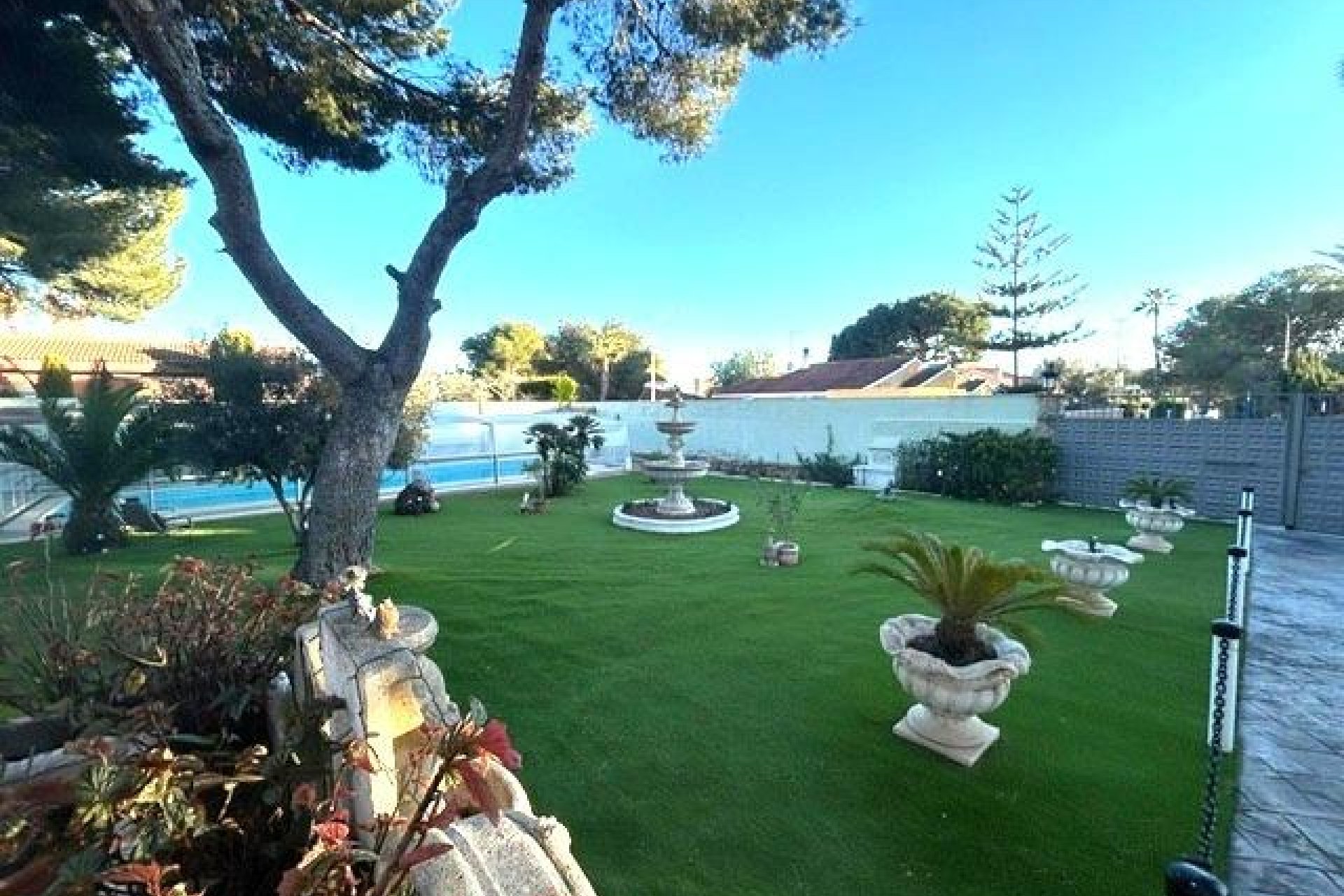 Resale - Villa -
Dehesa de campoamor - Campoamor