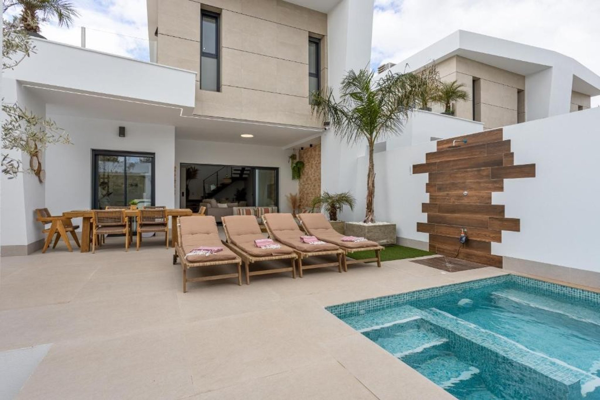 Resale - Villa -
Dolores - Dolores - Town