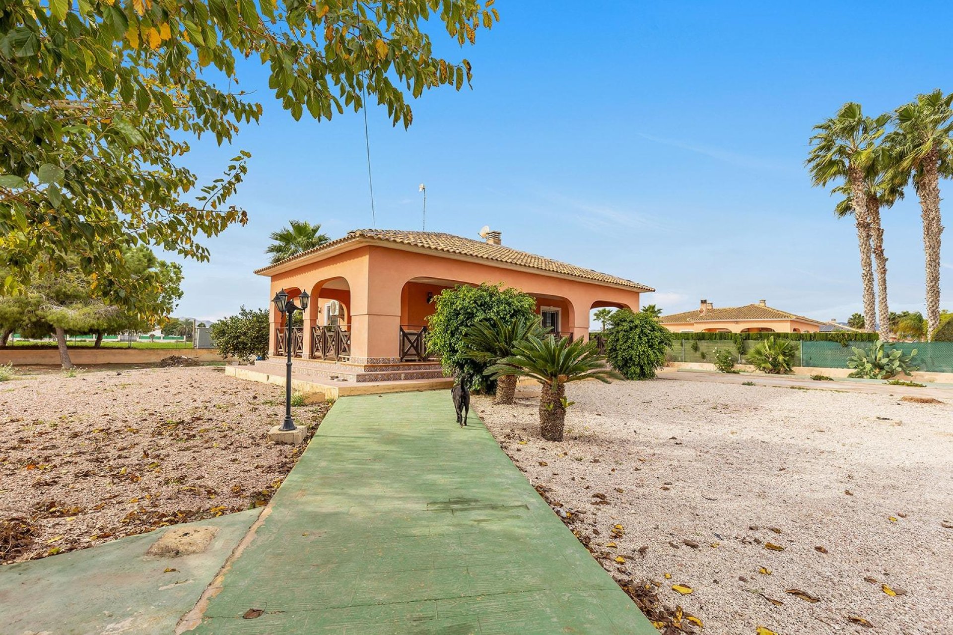 Resale - Villa -
Dolores - Vereda del pozo