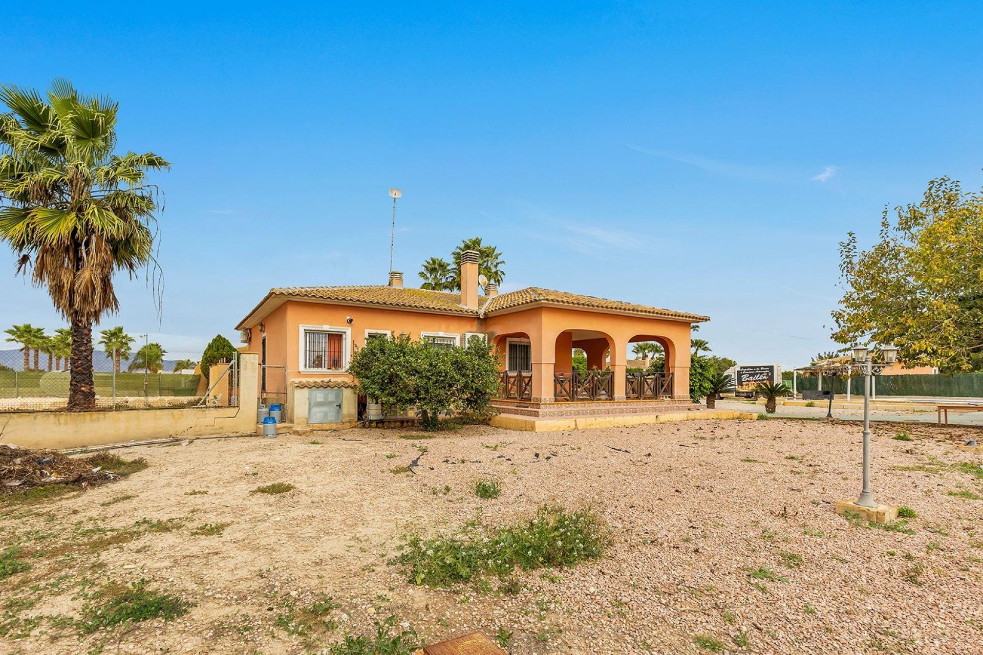 Resale - Villa -
Dolores - Vereda del pozo