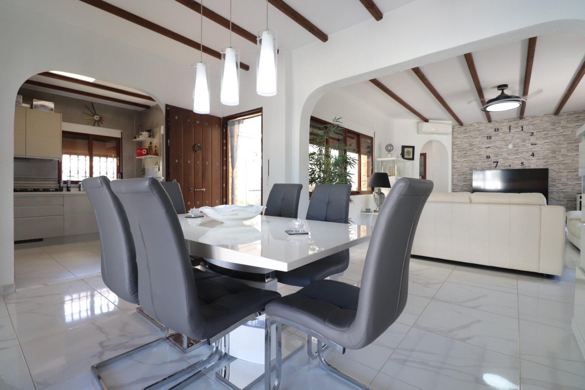 Resale - Villa -
Formentera del Segura - Fincas de La Vega
