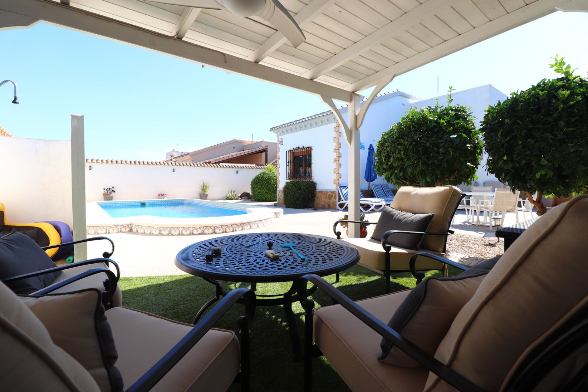 Resale - Villa -
Formentera del Segura - Fincas de La Vega
