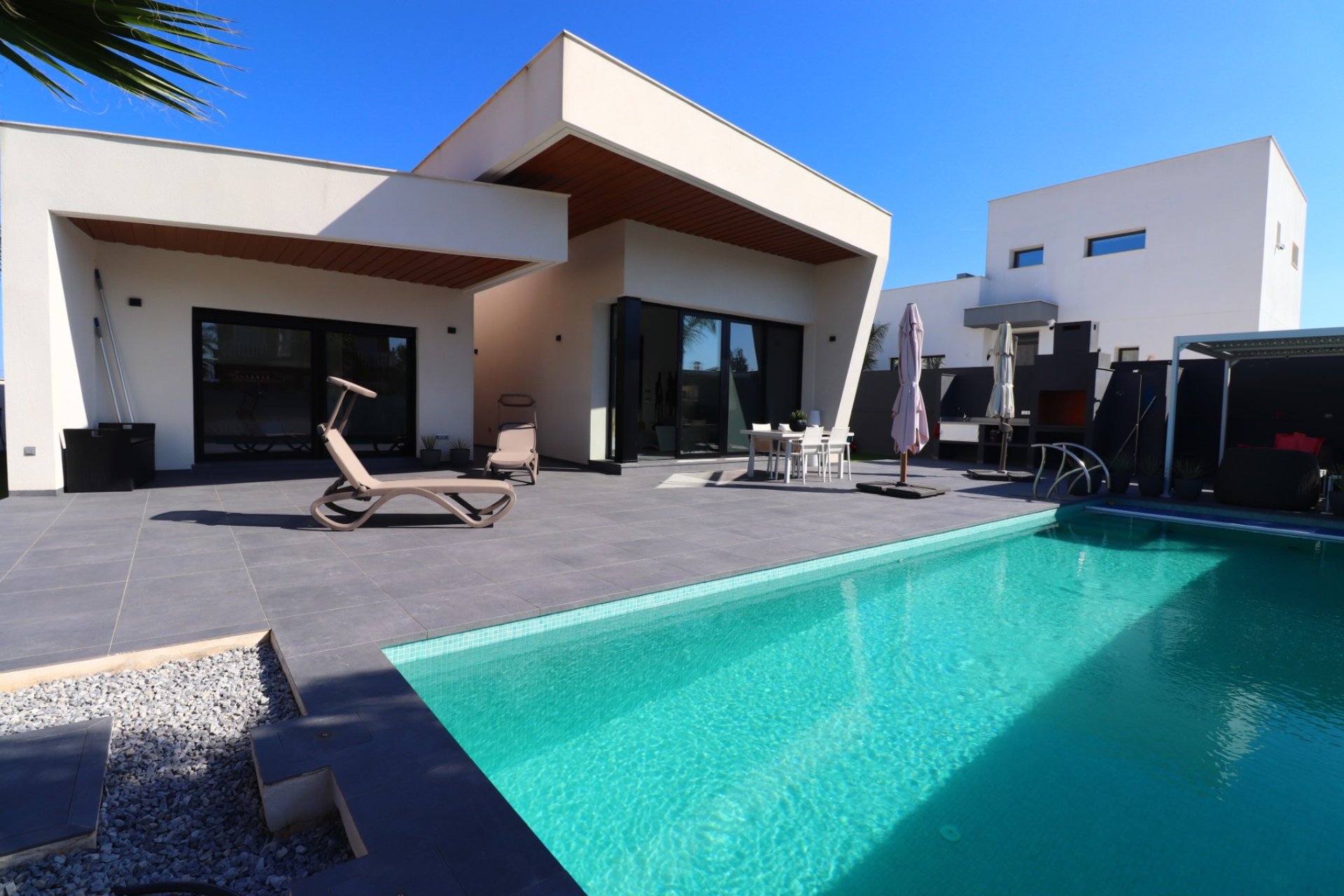Resale - Villa -
Formentera del Segura - Fincas de La Vega