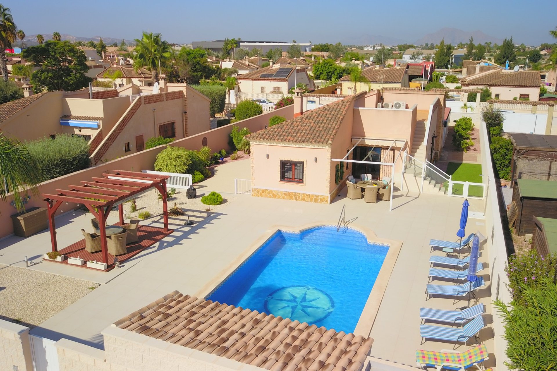 Resale - Villa -
Formentera del Segura - Fincas de La Vega