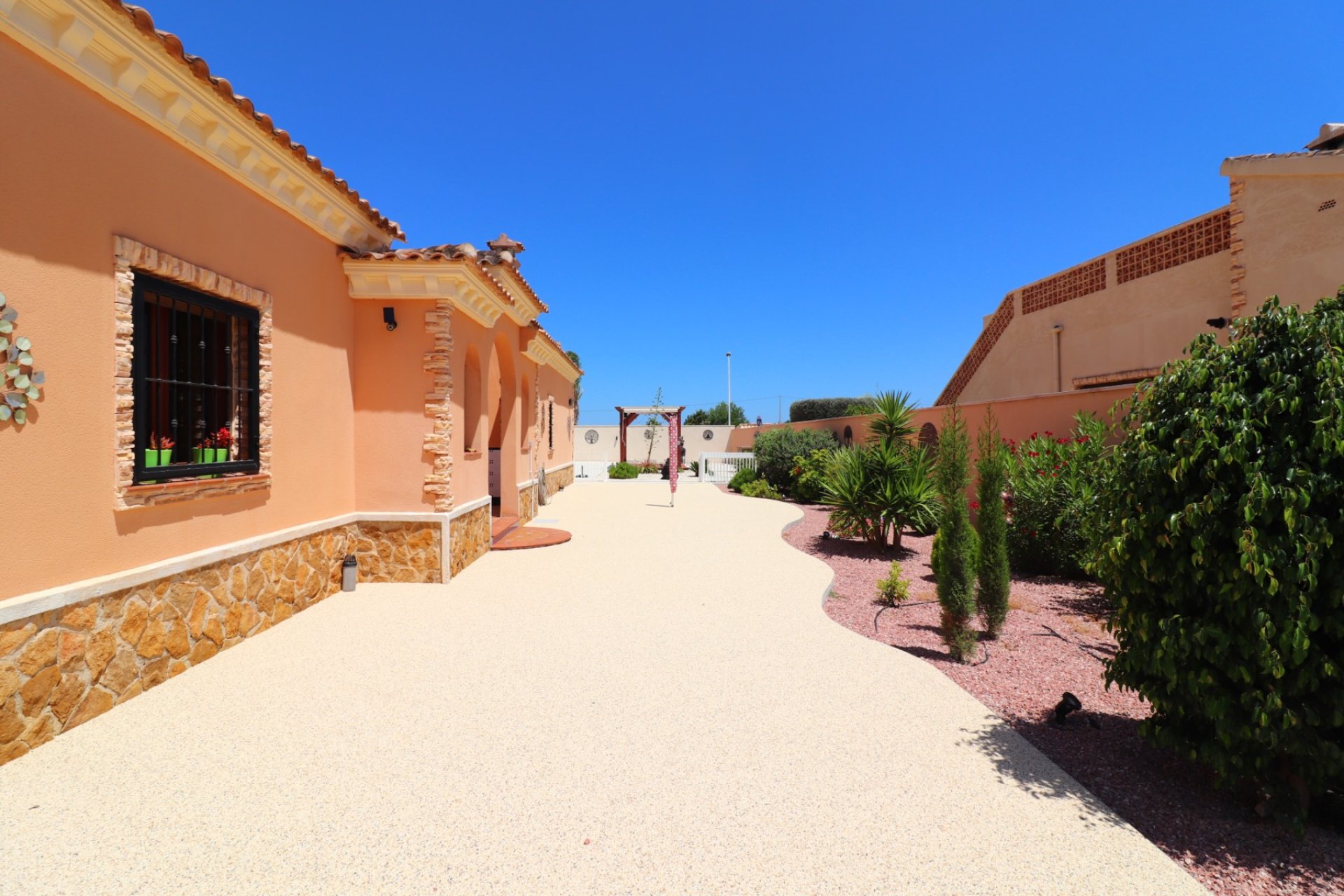 Resale - Villa -
Formentera del Segura - Fincas de La Vega