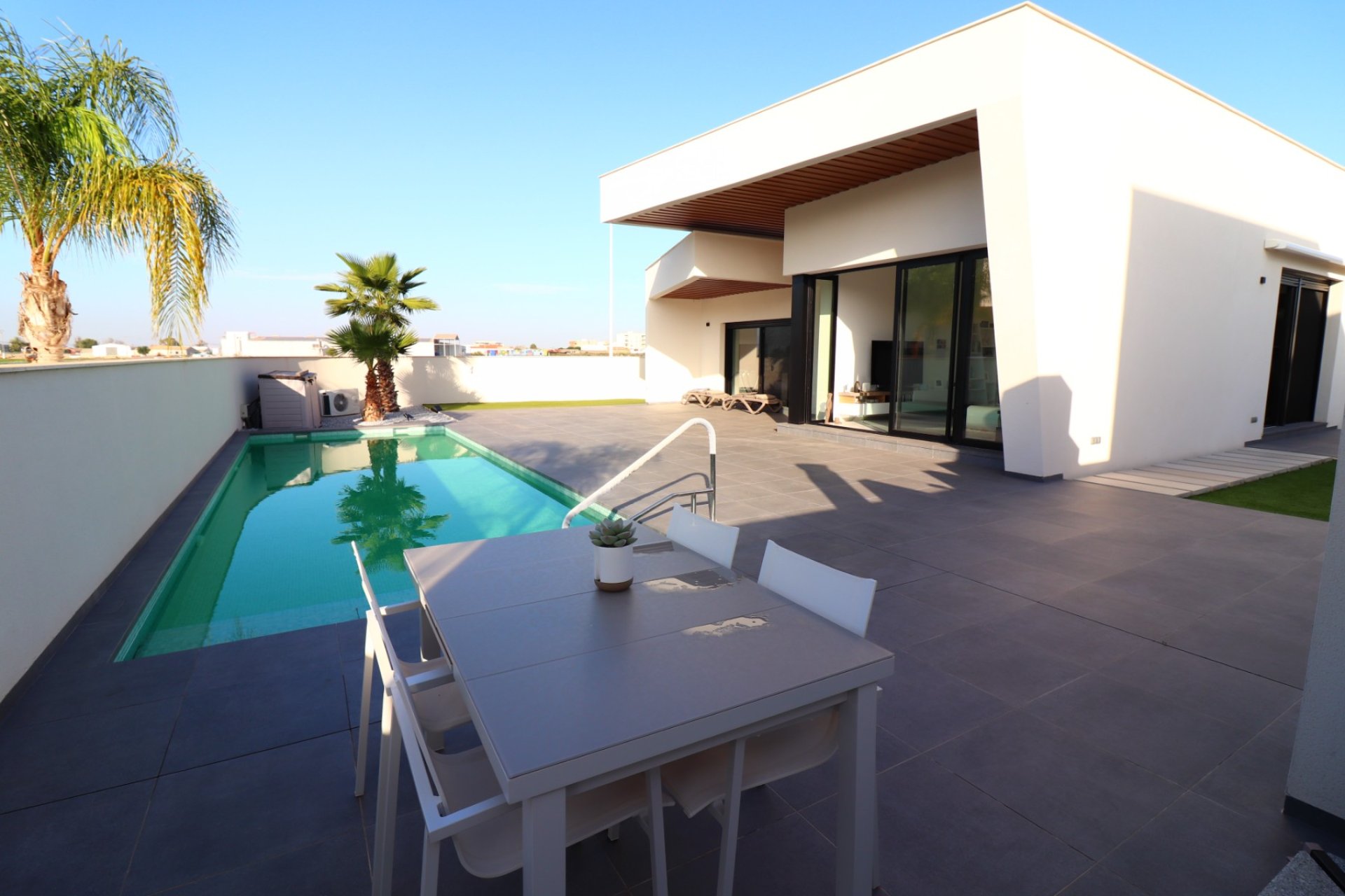 Resale - Villa -
Formentera del Segura - Fincas de La Vega