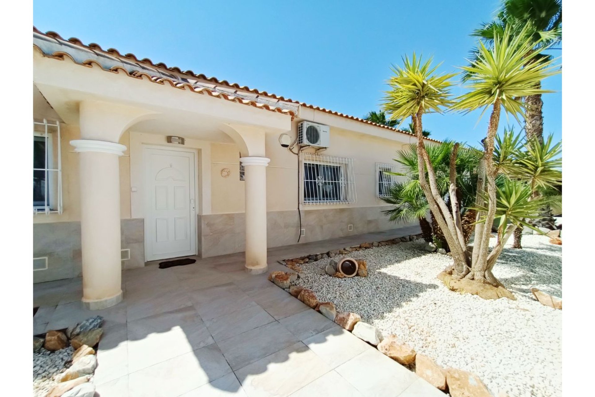 Resale - Villa -
Gea Y Truyols - Urb Lo Santiago