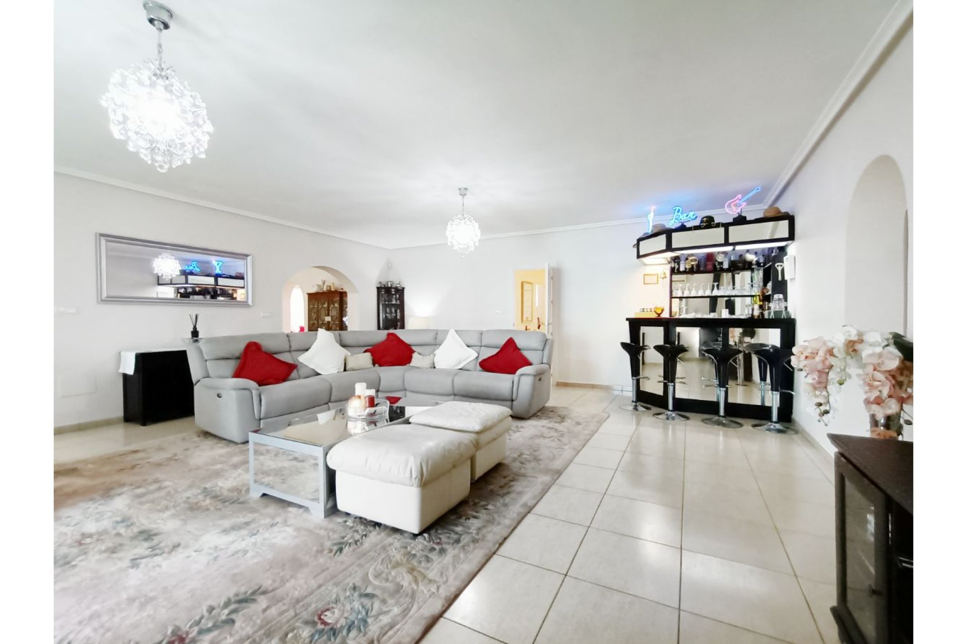 Resale - Villa -
Gea Y Truyols - Urb Lo Santiago