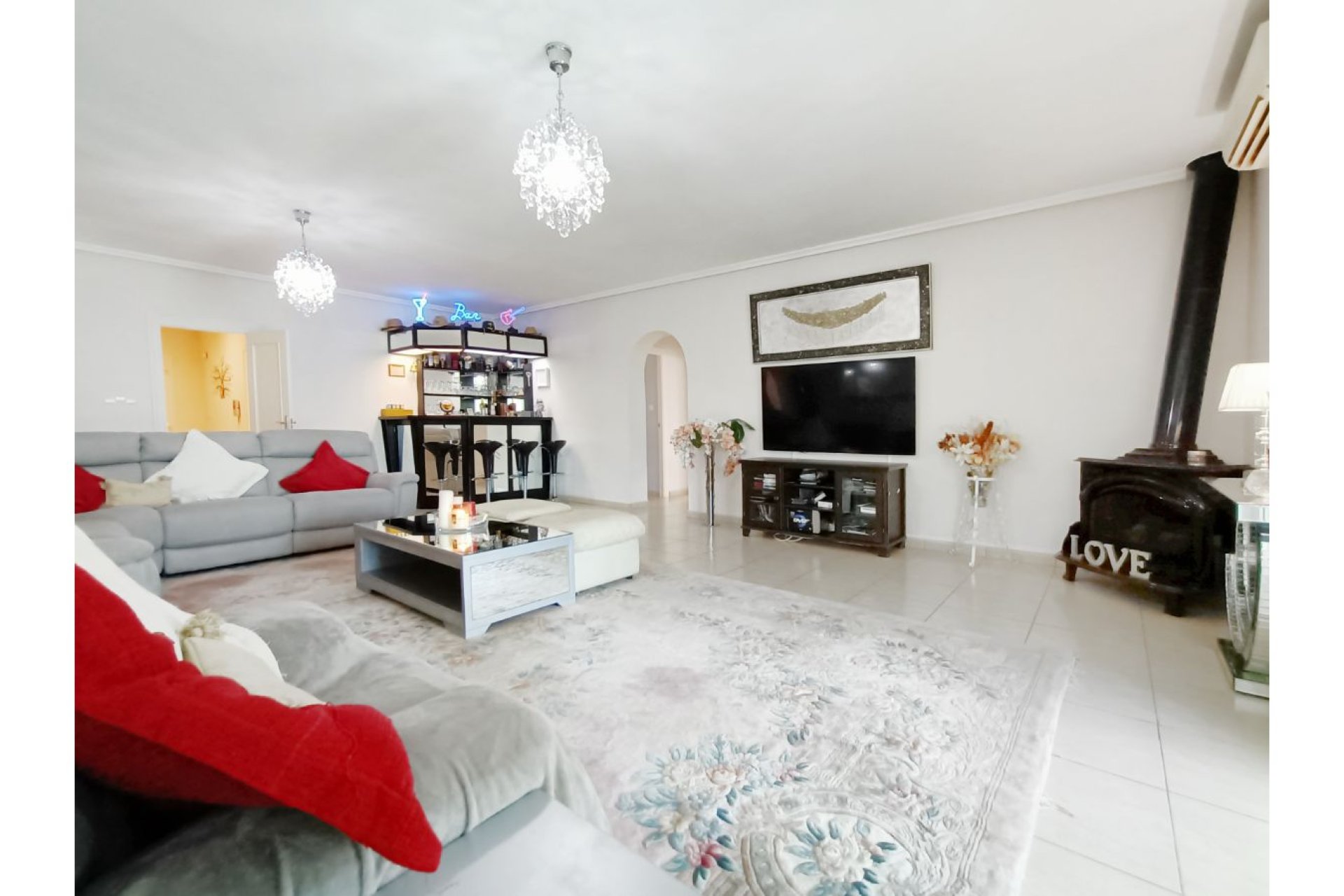 Resale - Villa -
Gea Y Truyols - Urb Lo Santiago