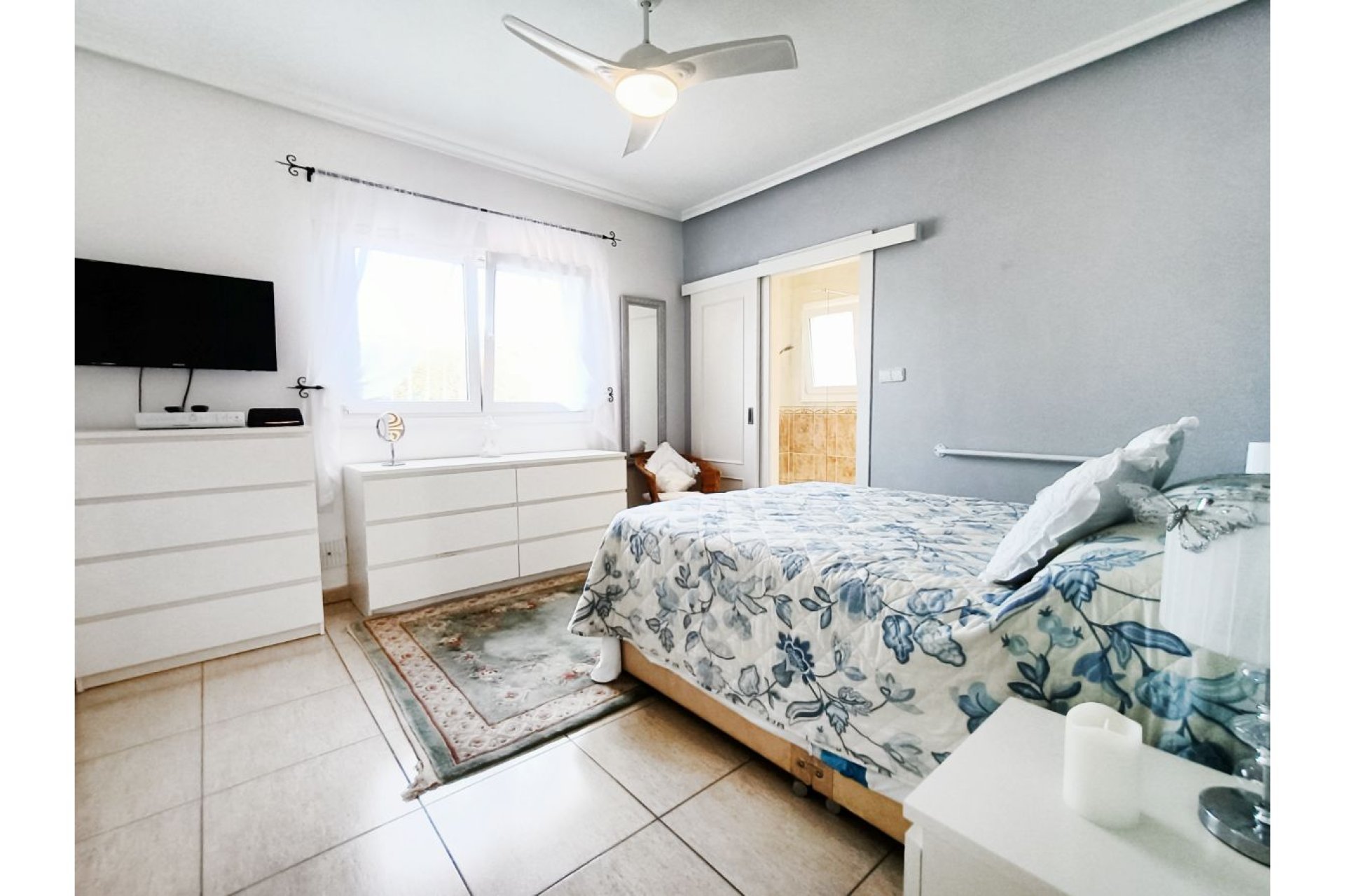 Resale - Villa -
Gea Y Truyols - Urb Lo Santiago