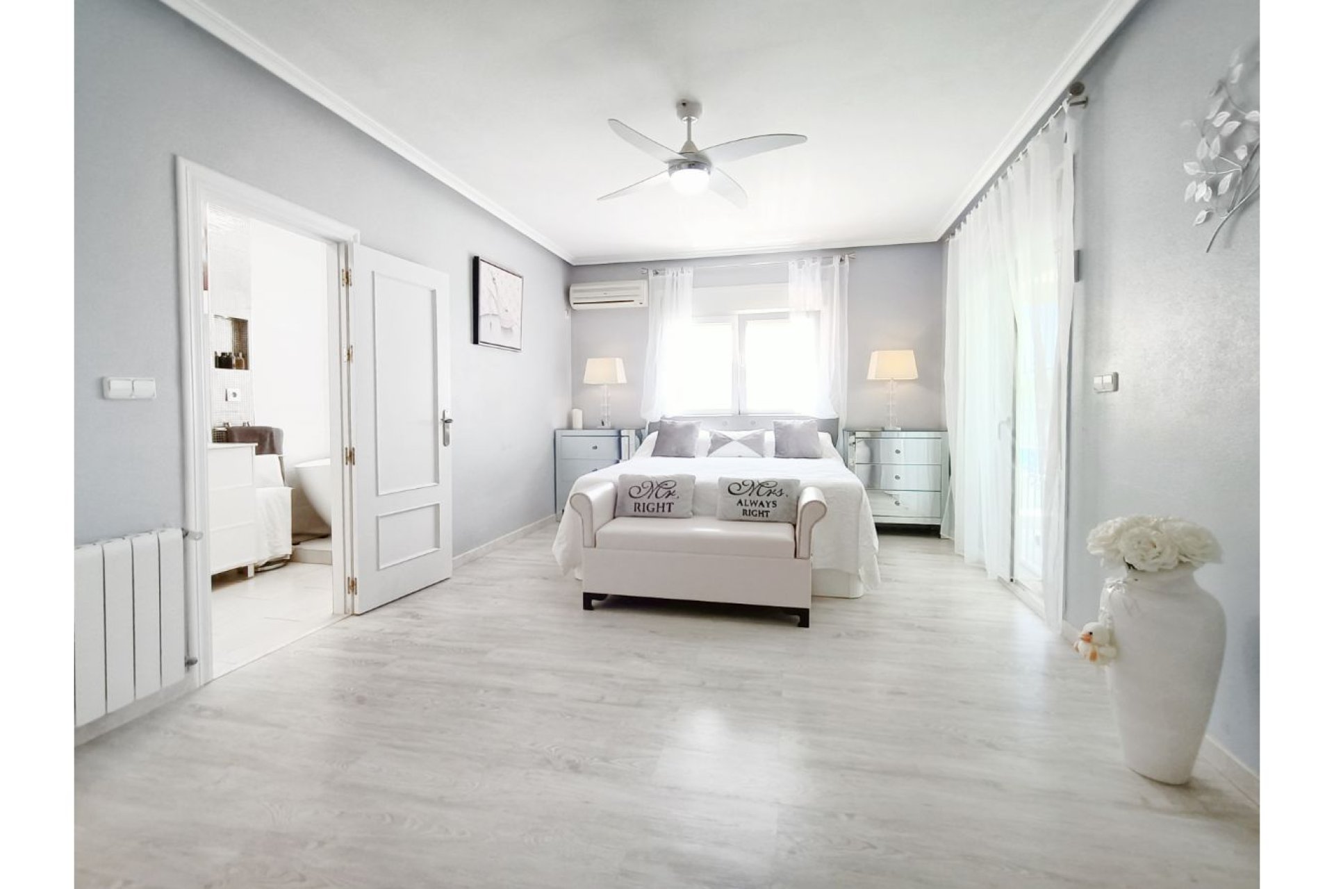 Resale - Villa -
Gea Y Truyols - Urb Lo Santiago