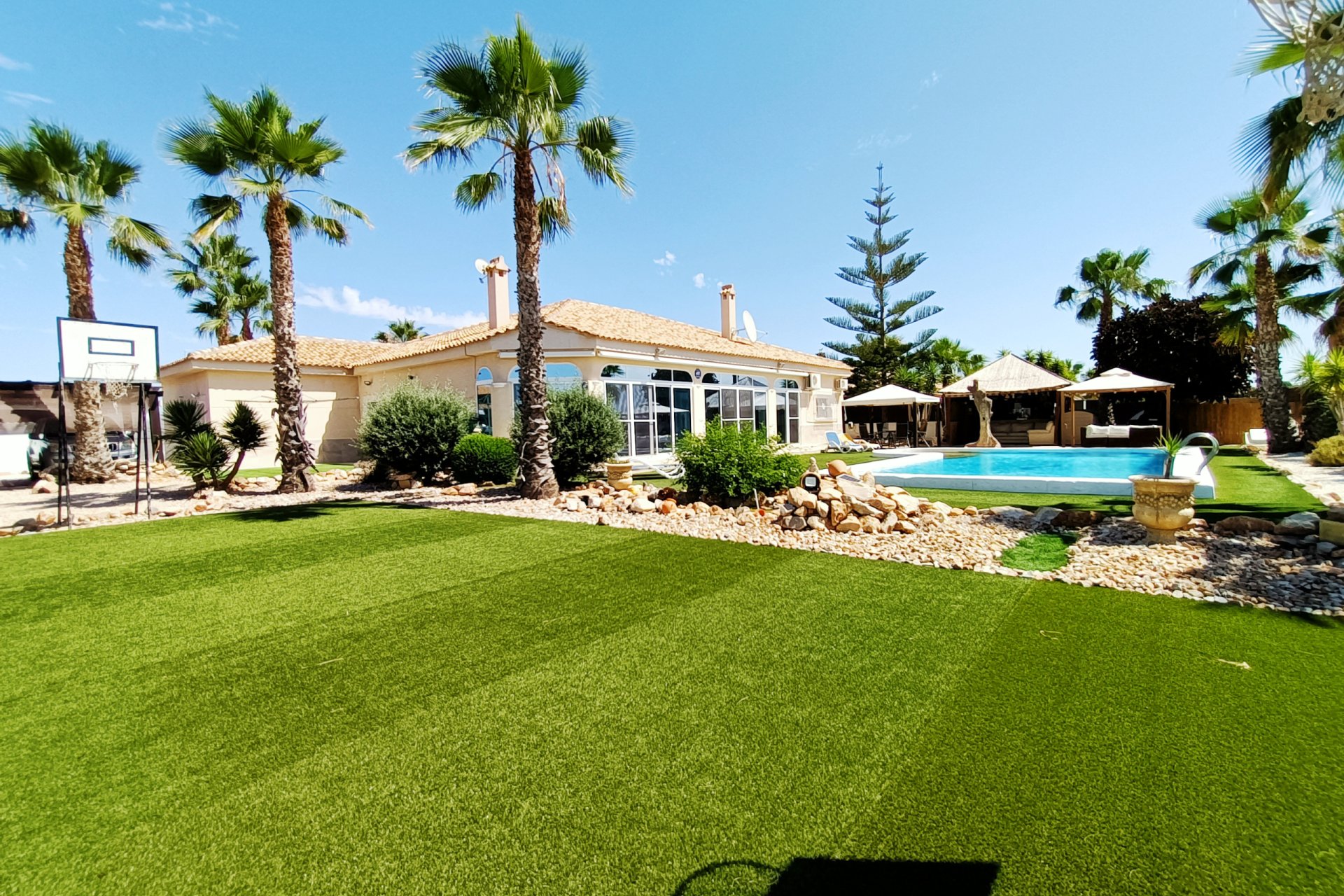 Resale - Villa -
Gea Y Truyols - Urb Lo Santiago