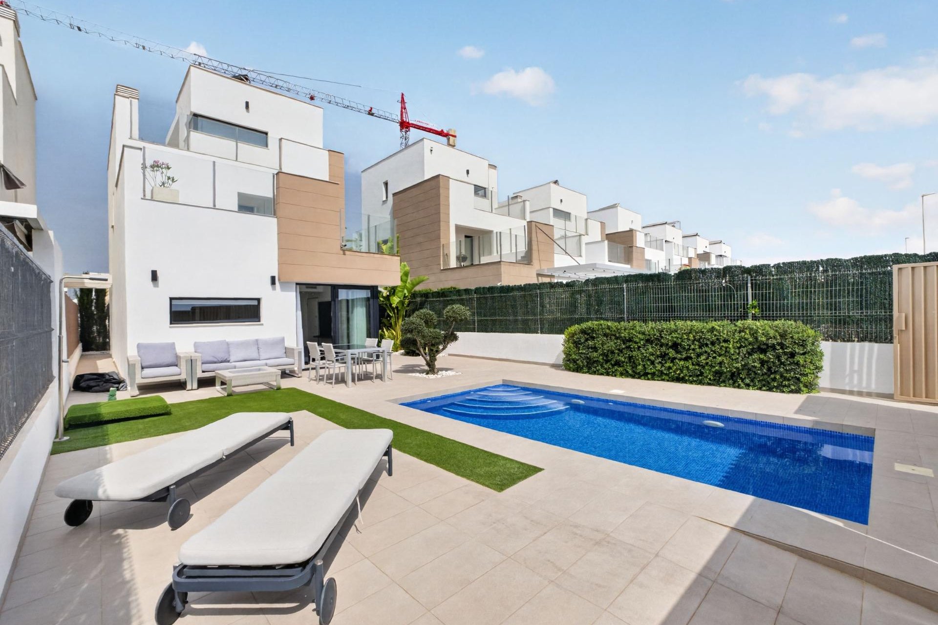Resale - Villa -
Guardamar del Segura - El Raso