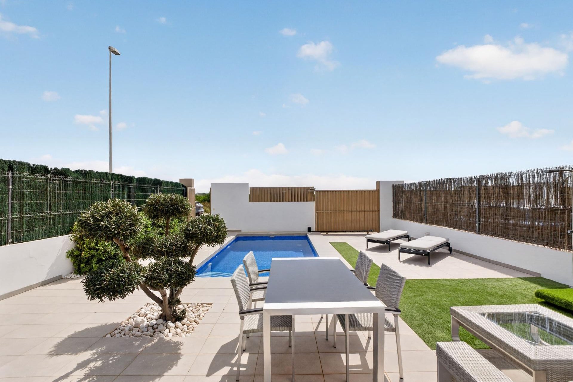 Resale - Villa -
Guardamar del Segura - El Raso