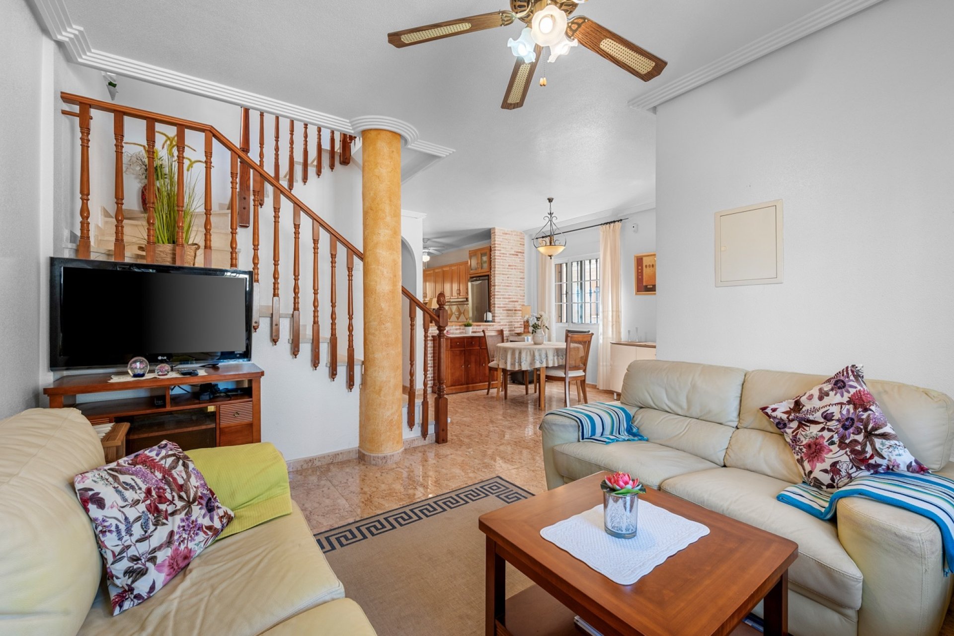 Resale - Villa -
Guardamar del Segura - El Raso