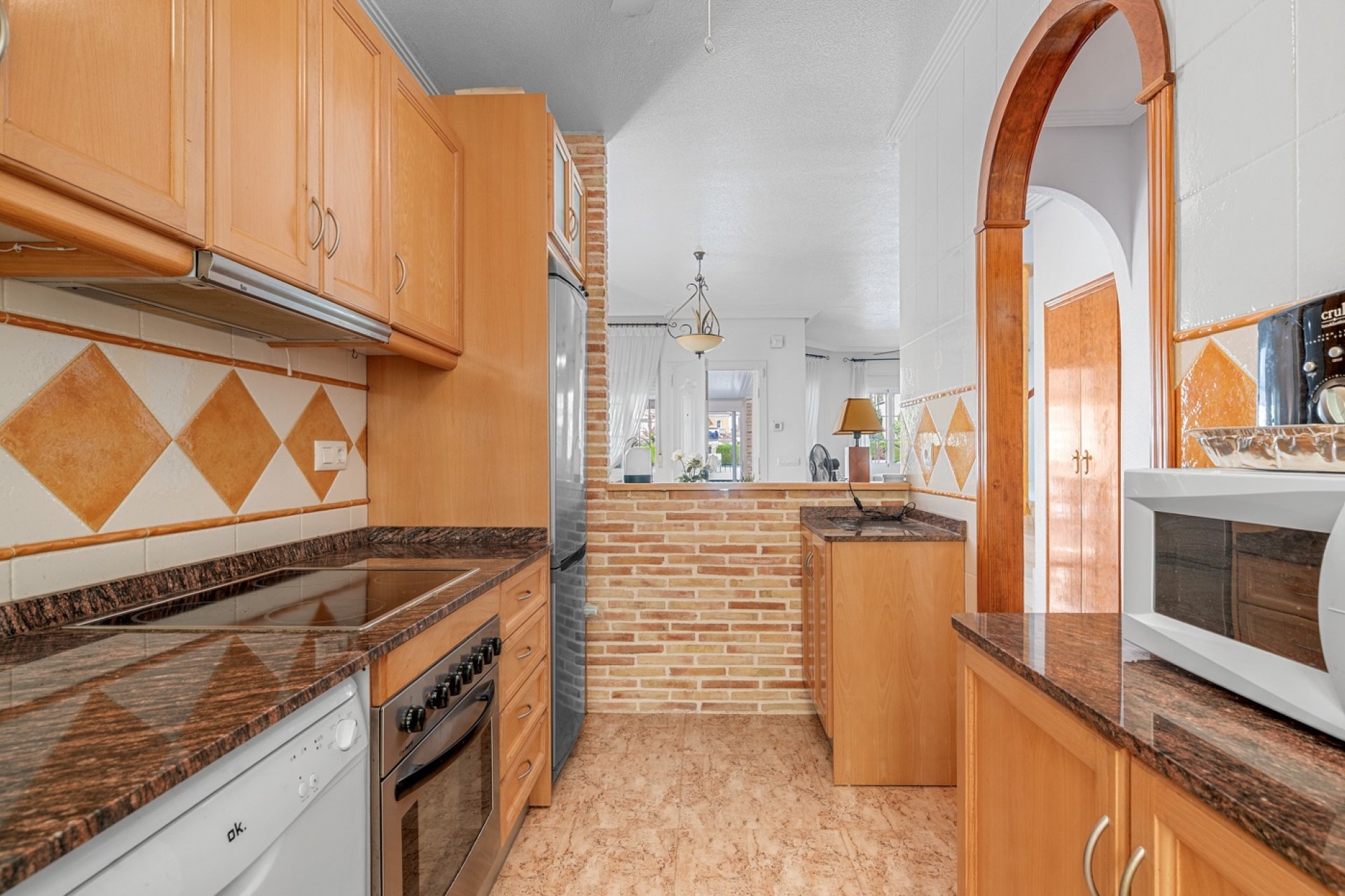 Resale - Villa -
Guardamar del Segura - El Raso