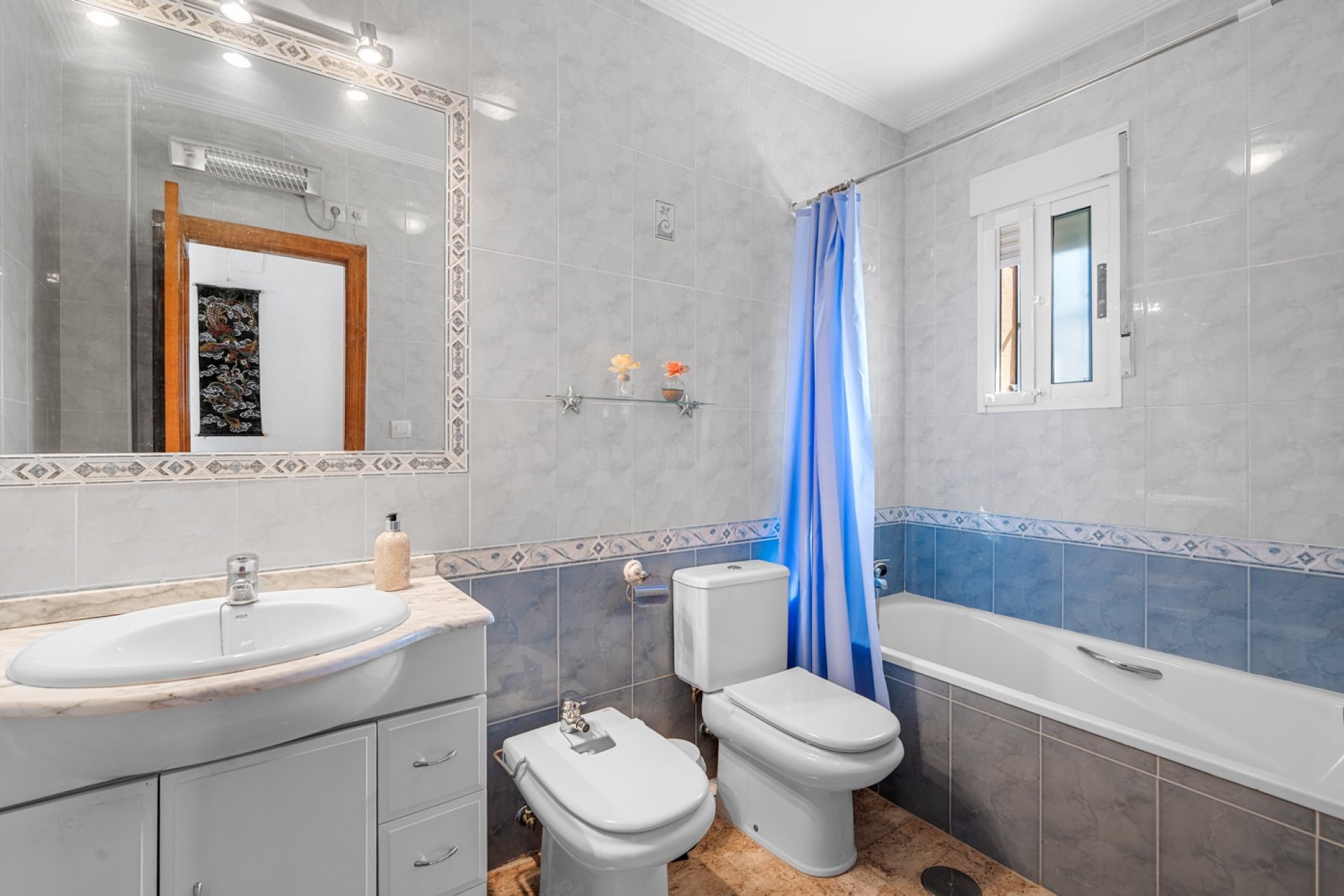Resale - Villa -
Guardamar del Segura - El Raso