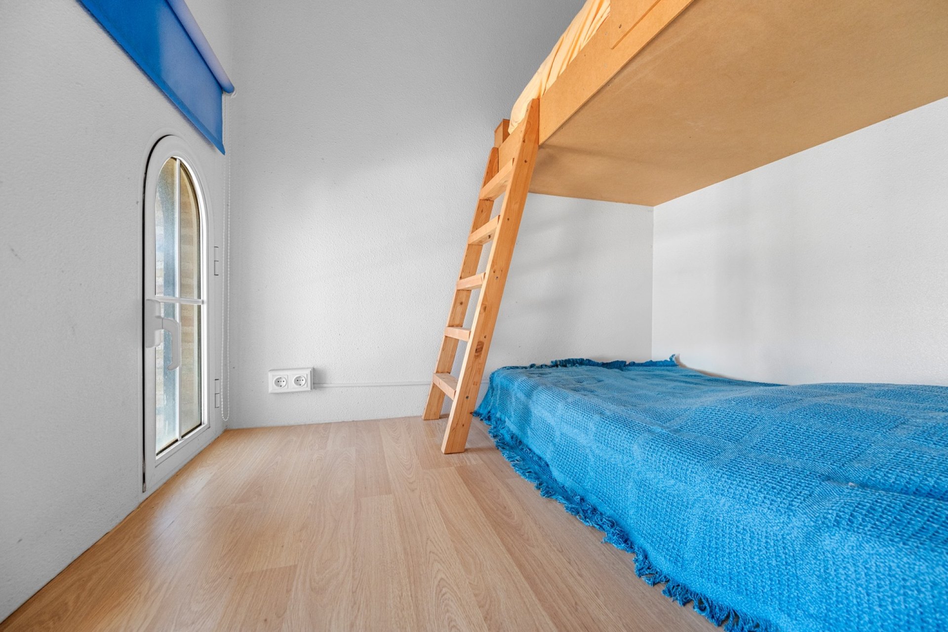 Resale - Villa -
Guardamar del Segura - El Raso
