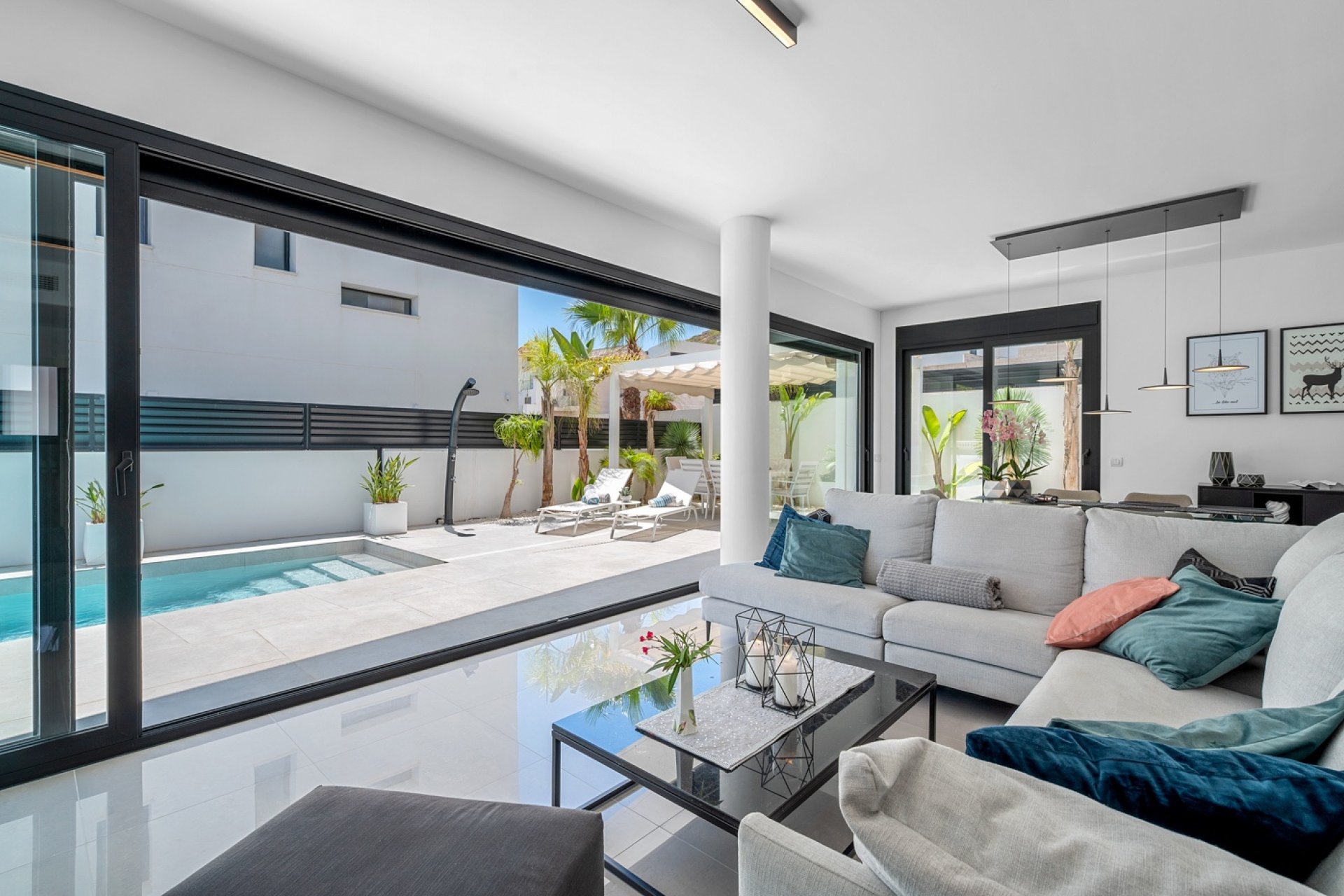 Resale - Villa -
Guardamar del Segura - Los Secanos