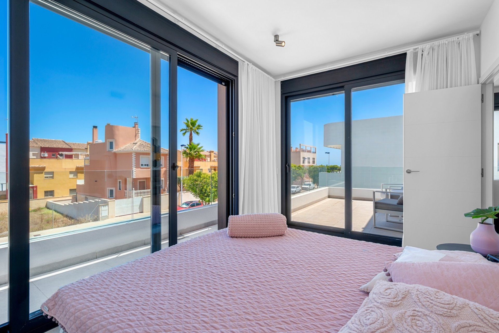 Resale - Villa -
Guardamar del Segura - Los Secanos