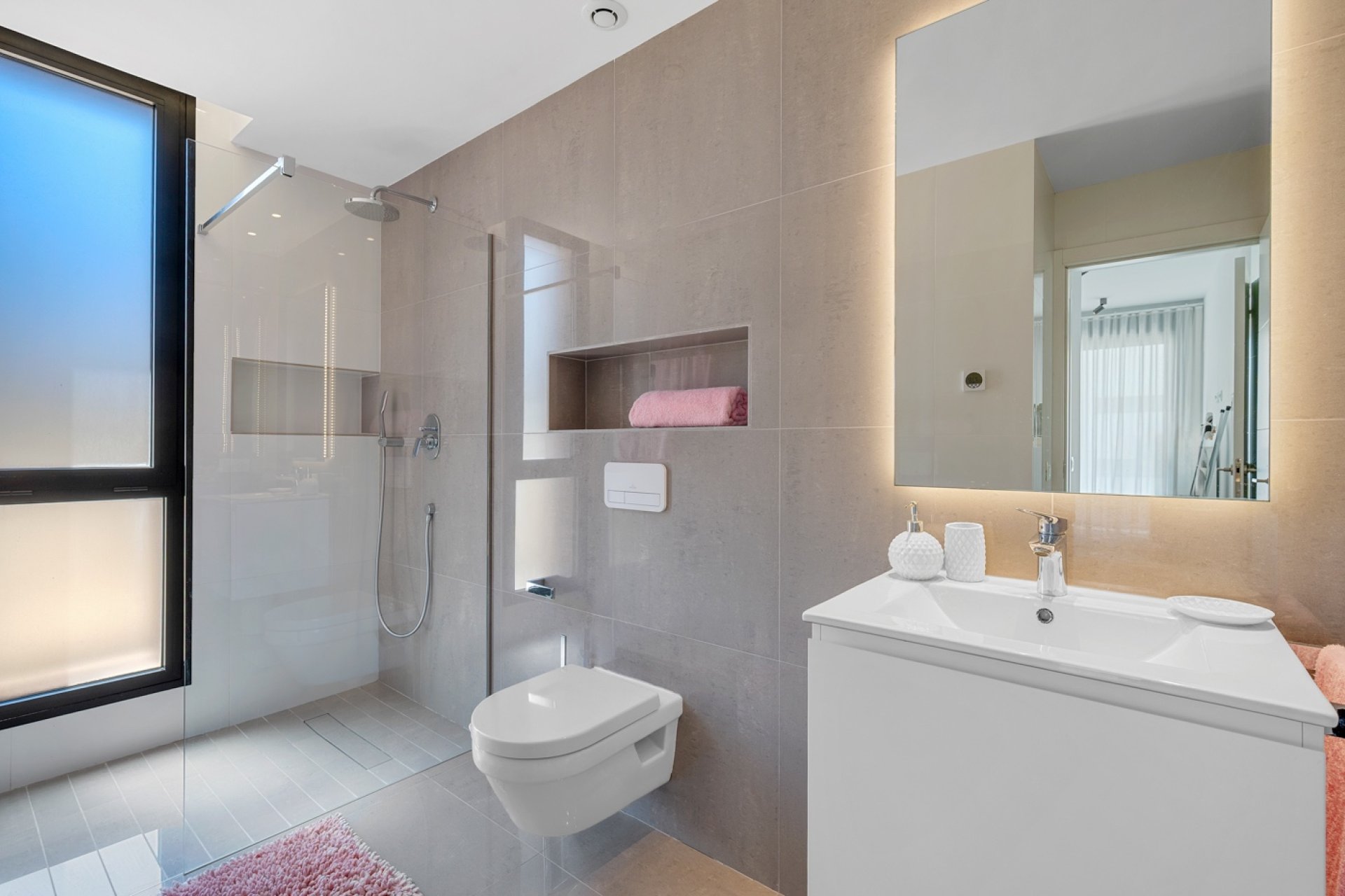 Resale - Villa -
Guardamar del Segura - Los Secanos