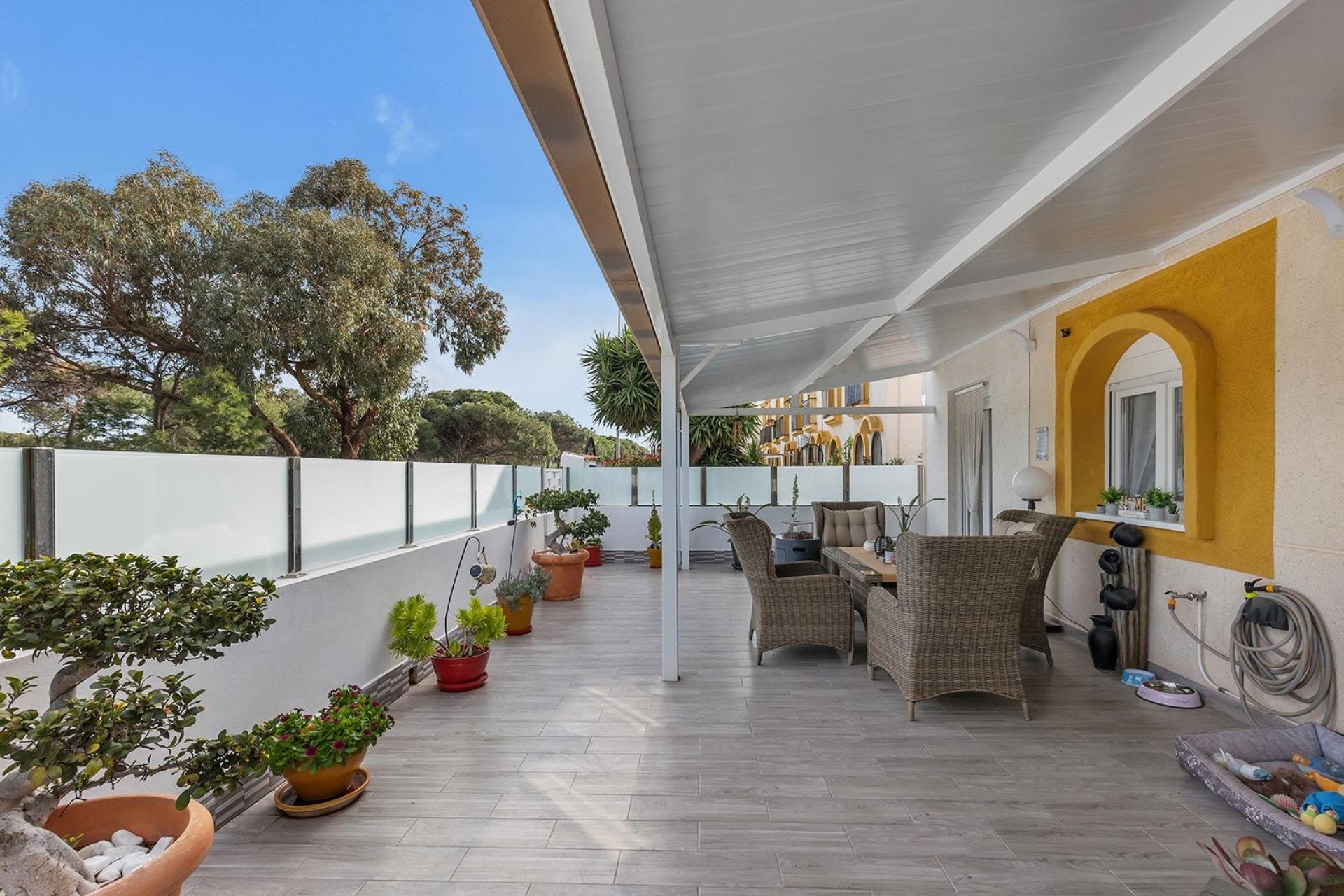 Resale - Villa -
Guardamar del Segura - Urbanizaciones