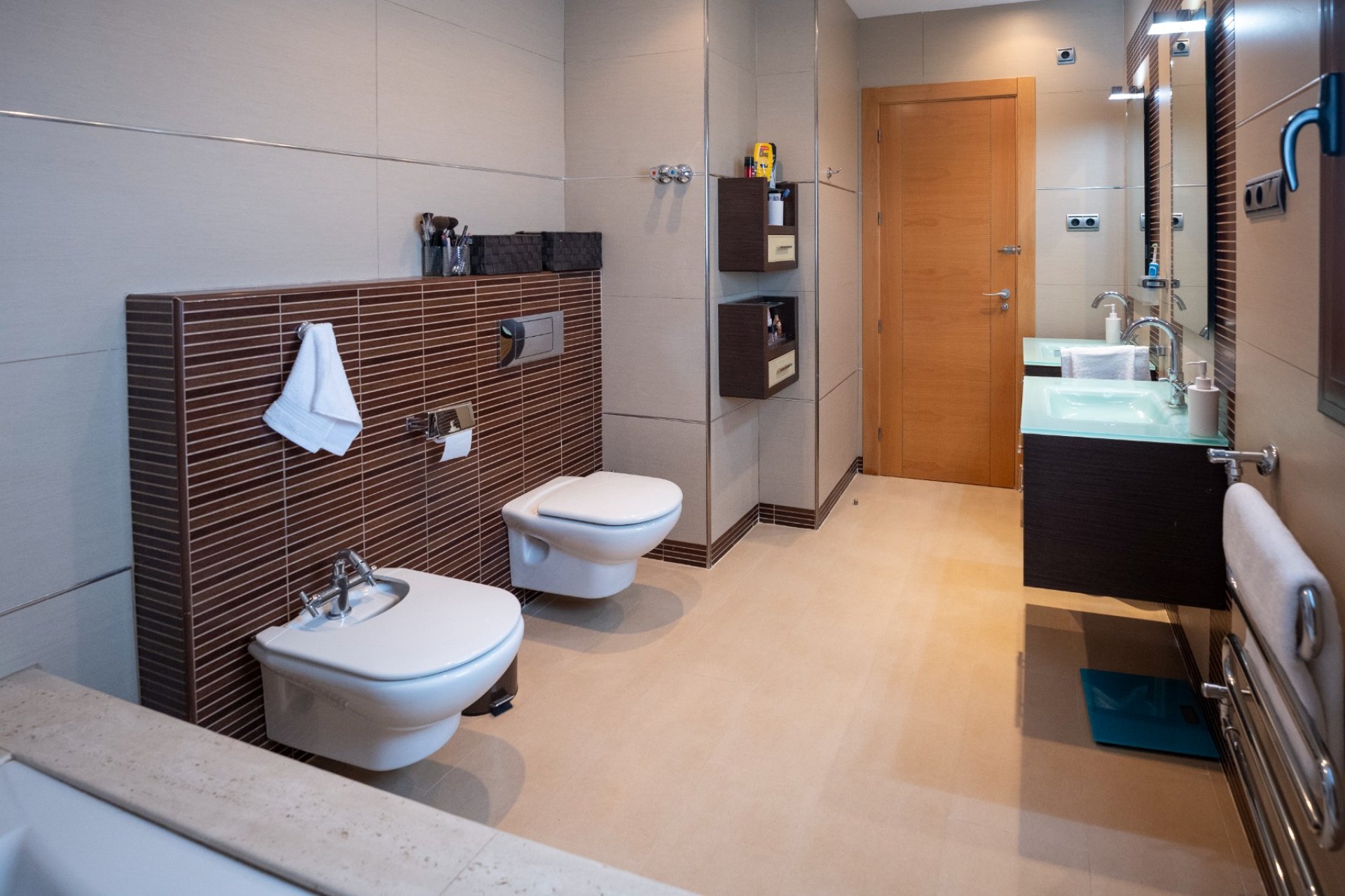 Resale - Villa -
Jerónimo y Avileses - Jerónimo y Avileses - Town