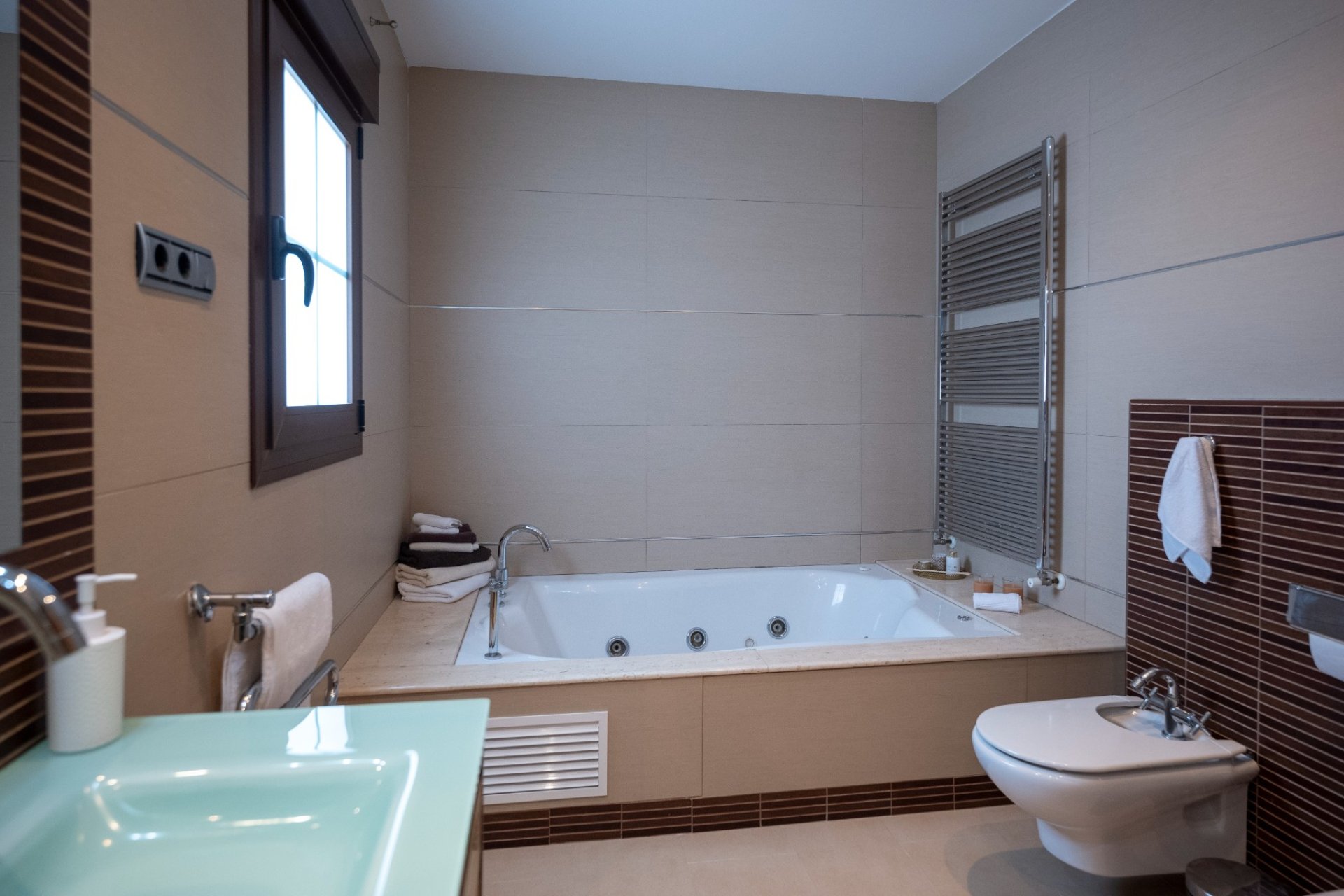 Resale - Villa -
Jerónimo y Avileses - Jerónimo y Avileses - Town