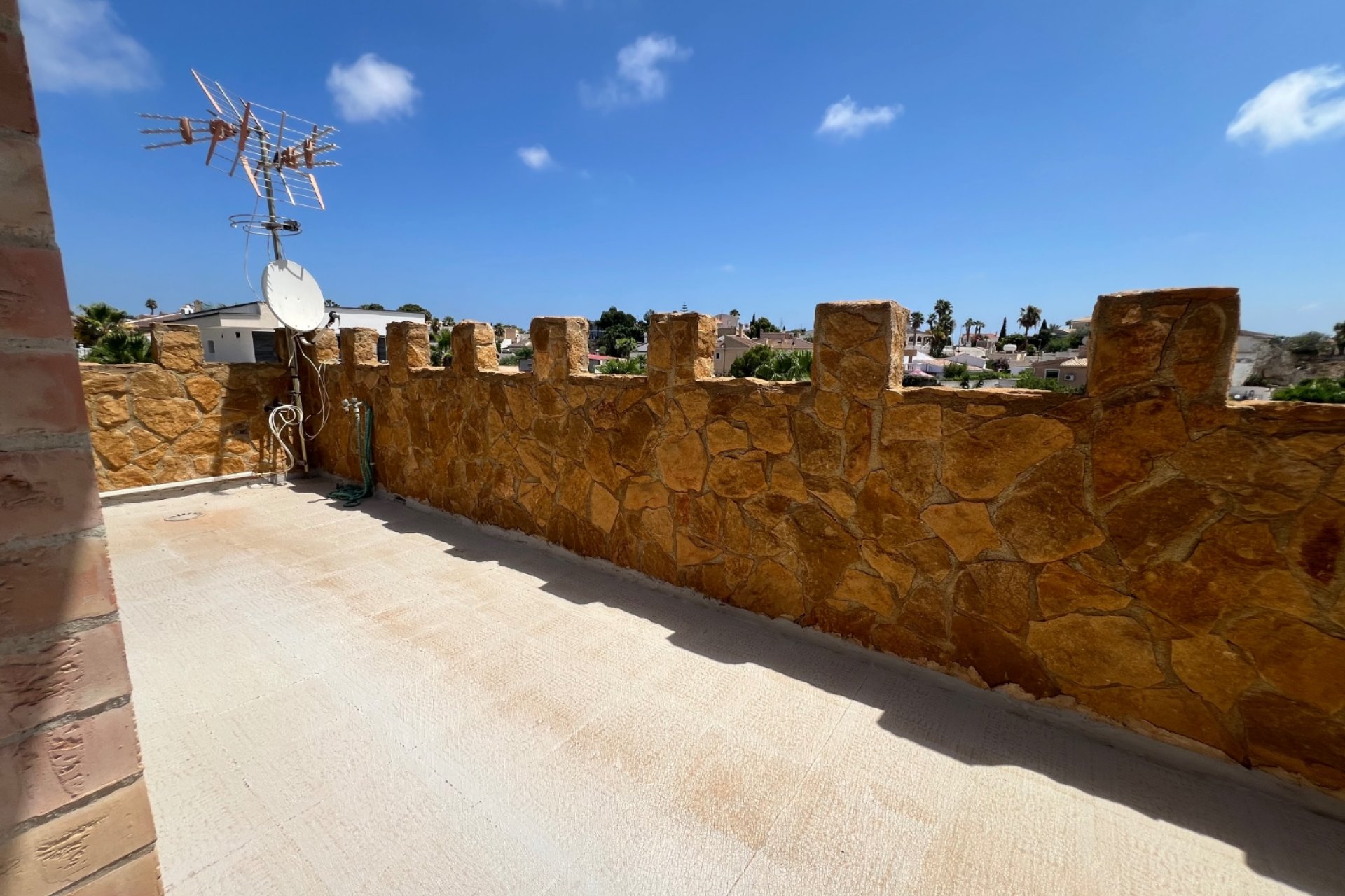 Resale - Villa -
La Marina - La Escuera