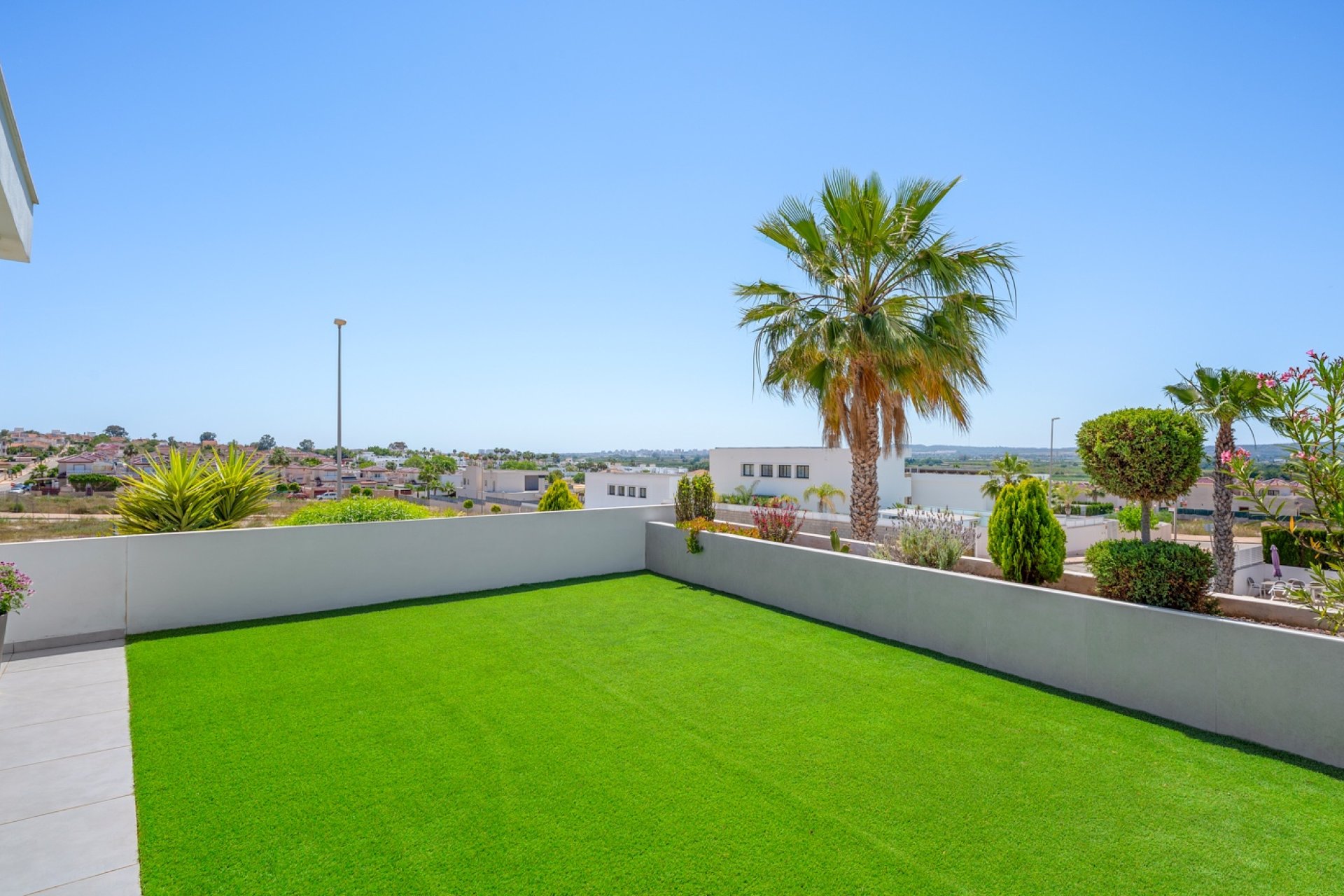 Resale - Villa -
La Marina - La Marina - Urbanization