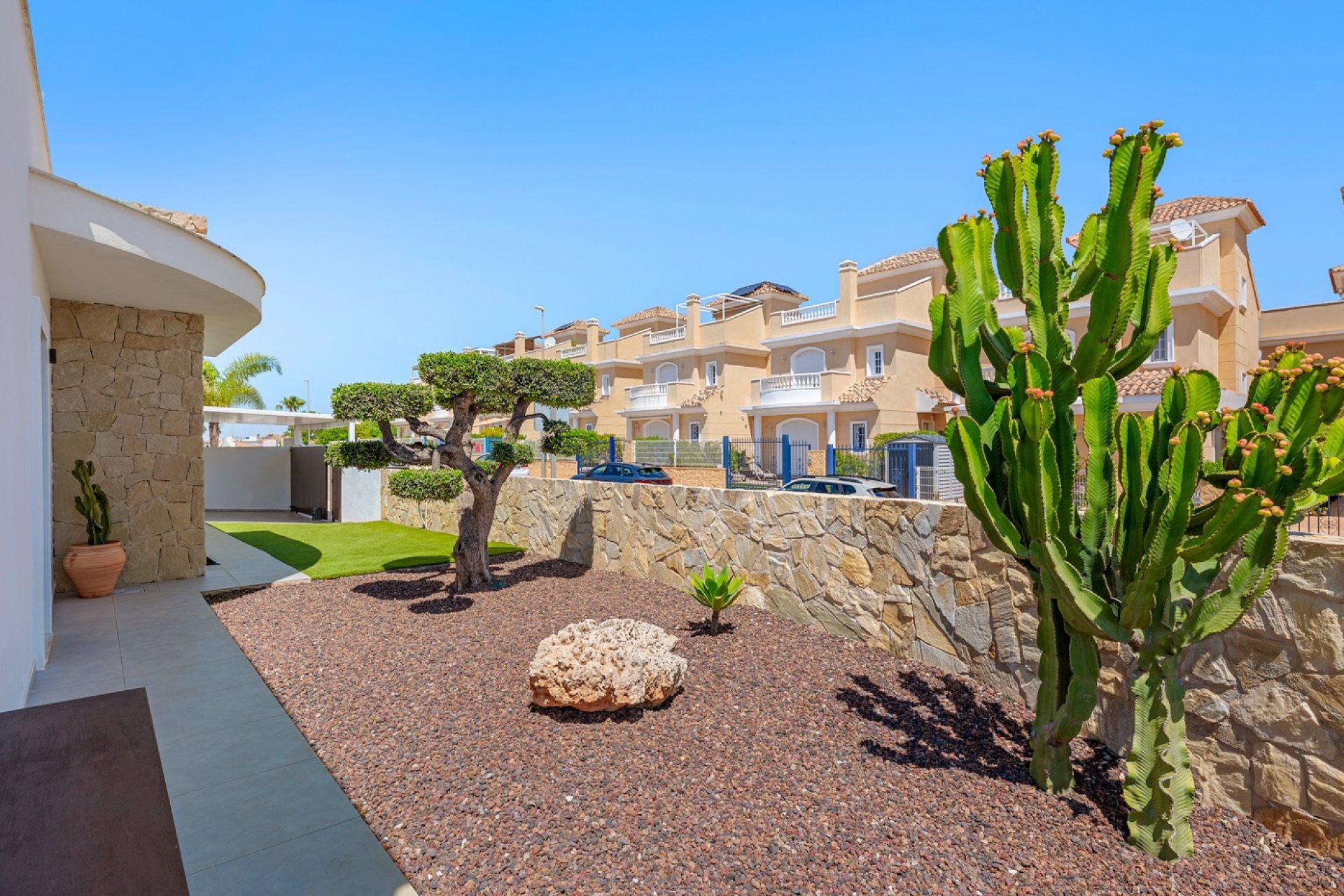 Resale - Villa -
La Marina - La Marina - Urbanization