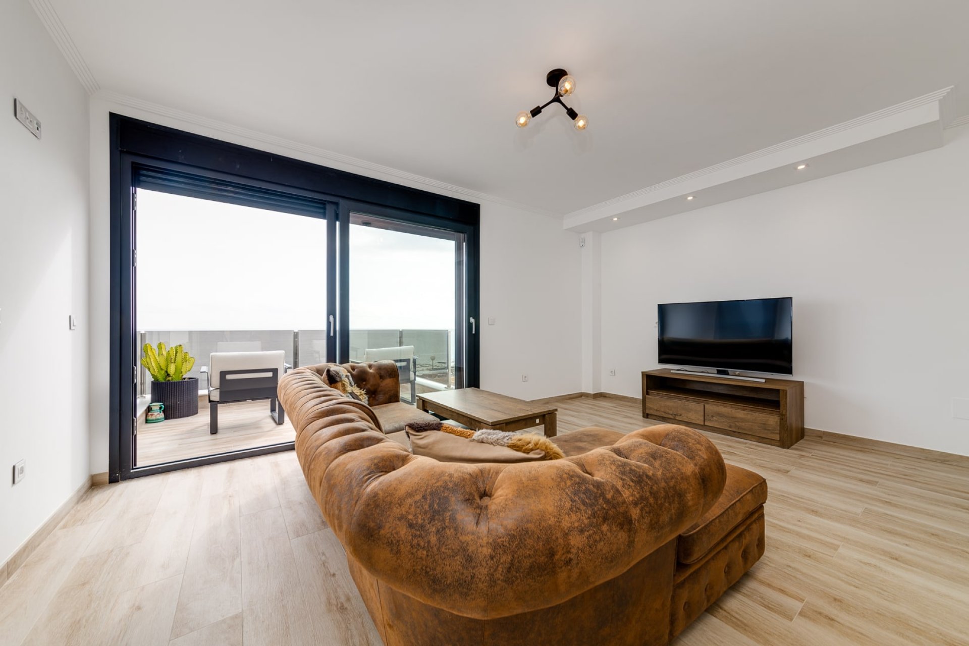 Resale - Villa -
La Mata - La Mata - Town