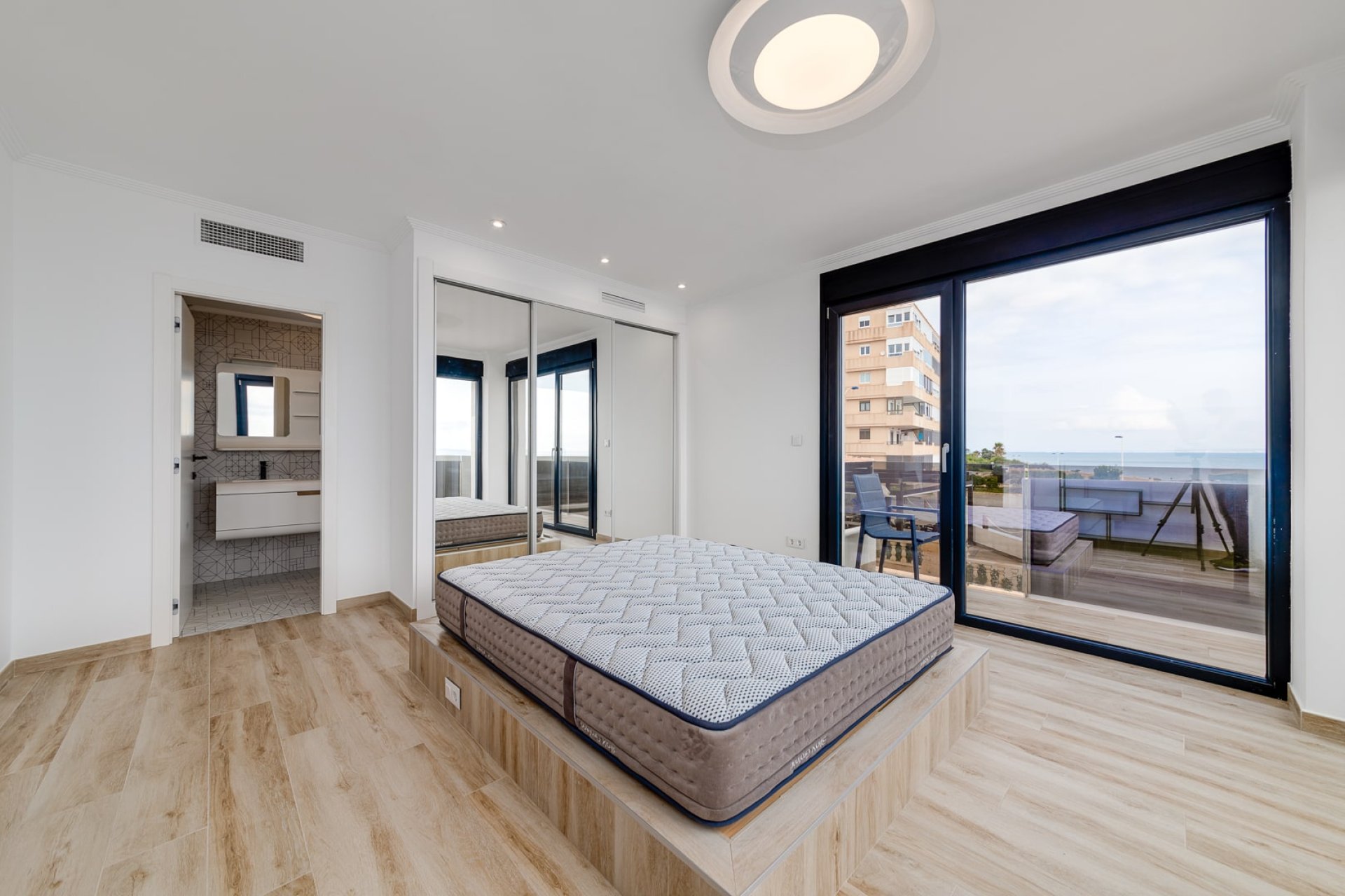 Resale - Villa -
La Mata - La Mata - Town