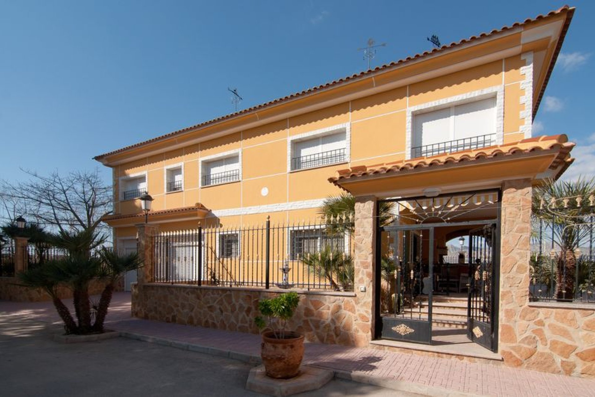 Resale - Villa -
La Murada