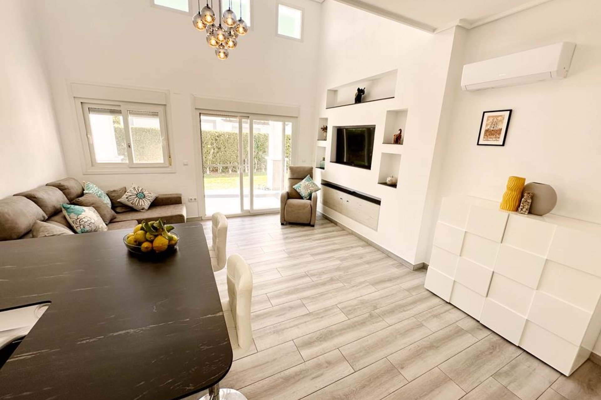 Resale - Villa -
La Torre Golf Resort - La Torre Golf Resort - Centre