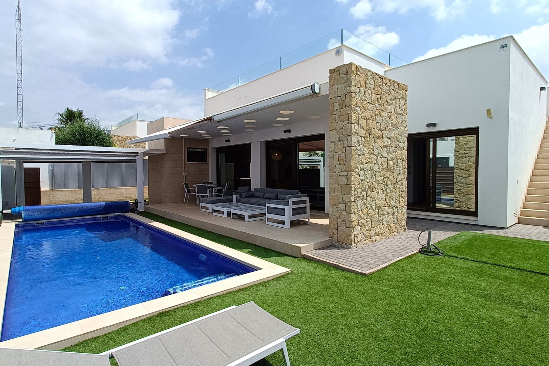 Resale - Villa -
Los Montesinos - Entre Naranjos / Vistabella Golf