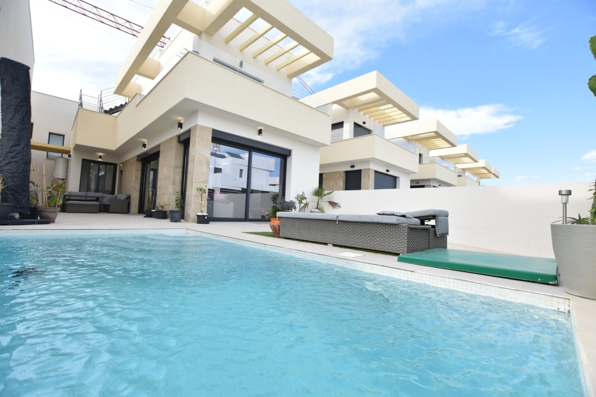 Resale - Villa -
Los Montesinos - La Herrada