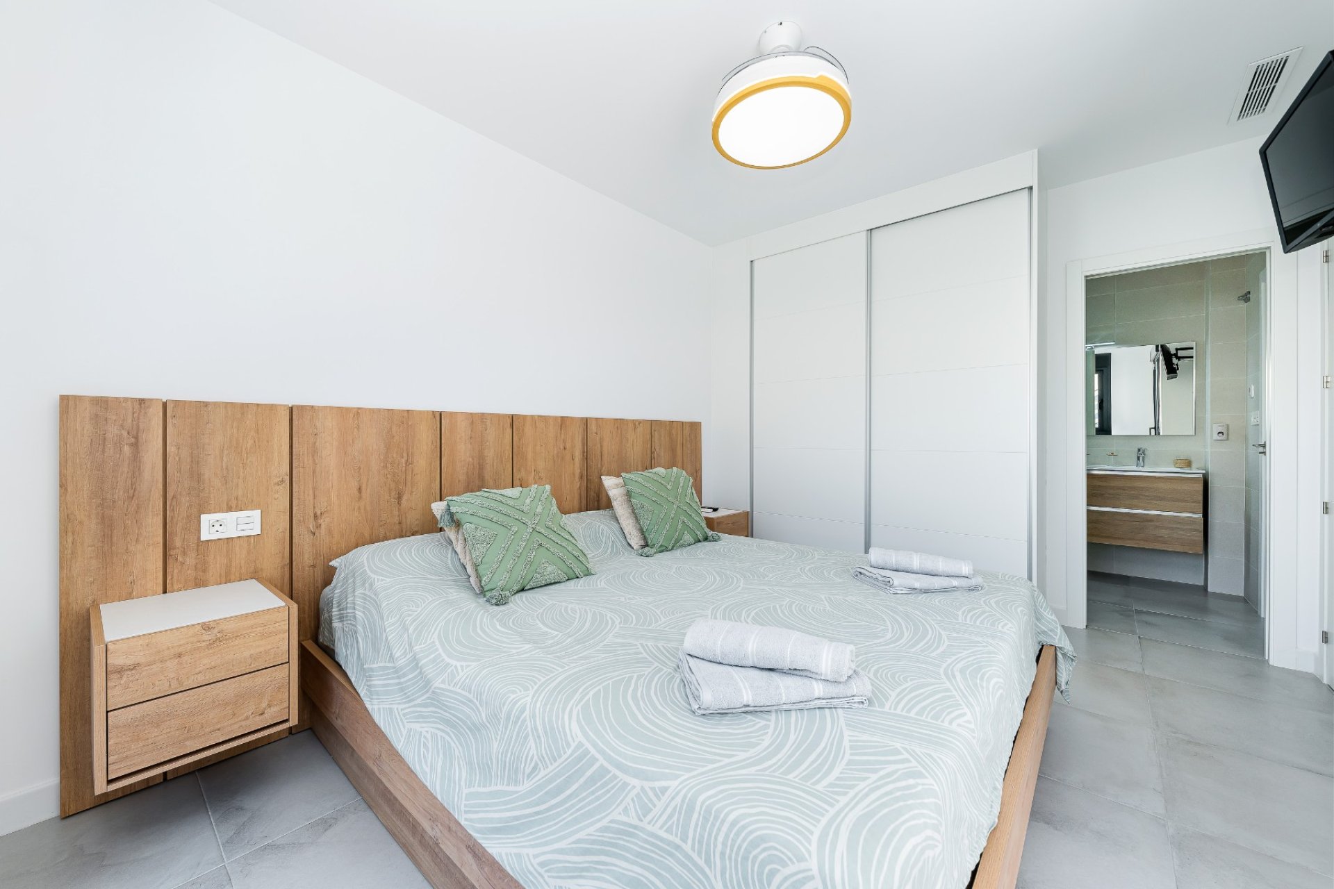 Resale - Villa -
Los Montesinos - La Herrada