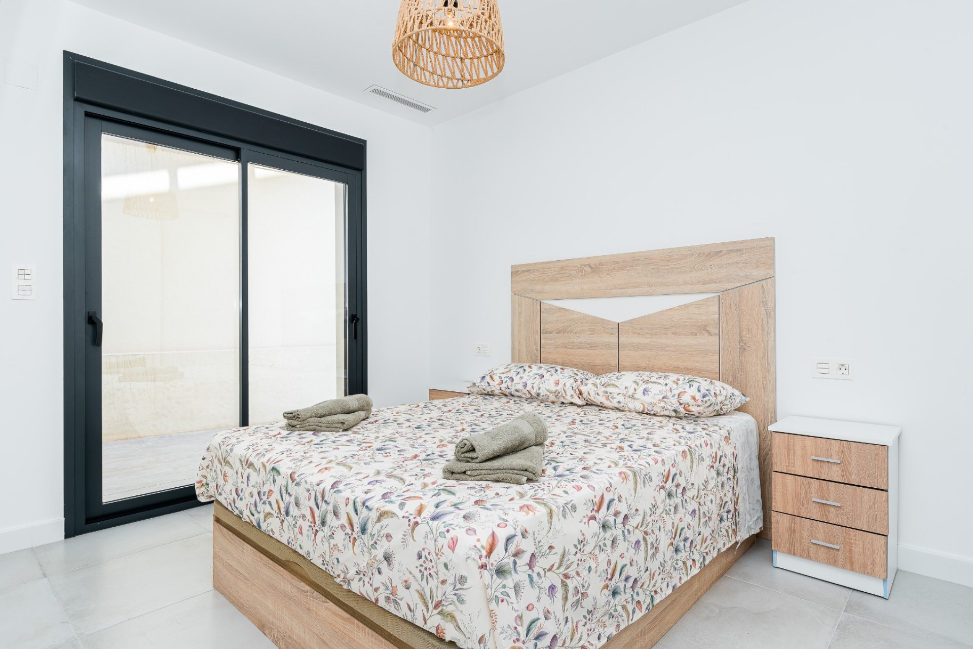 Resale - Villa -
Los Montesinos - La Herrada