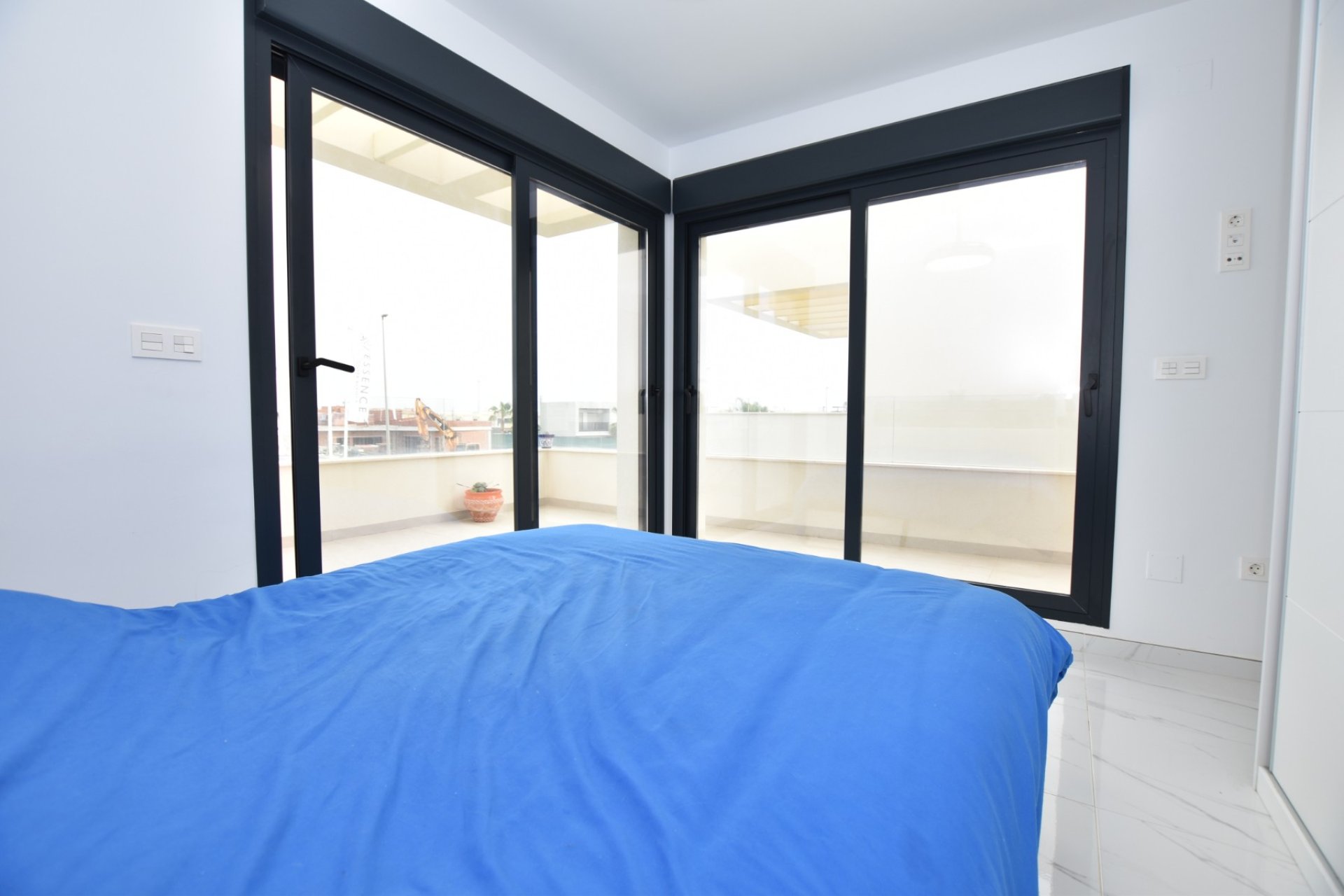 Resale - Villa -
Los Montesinos - La Herrada