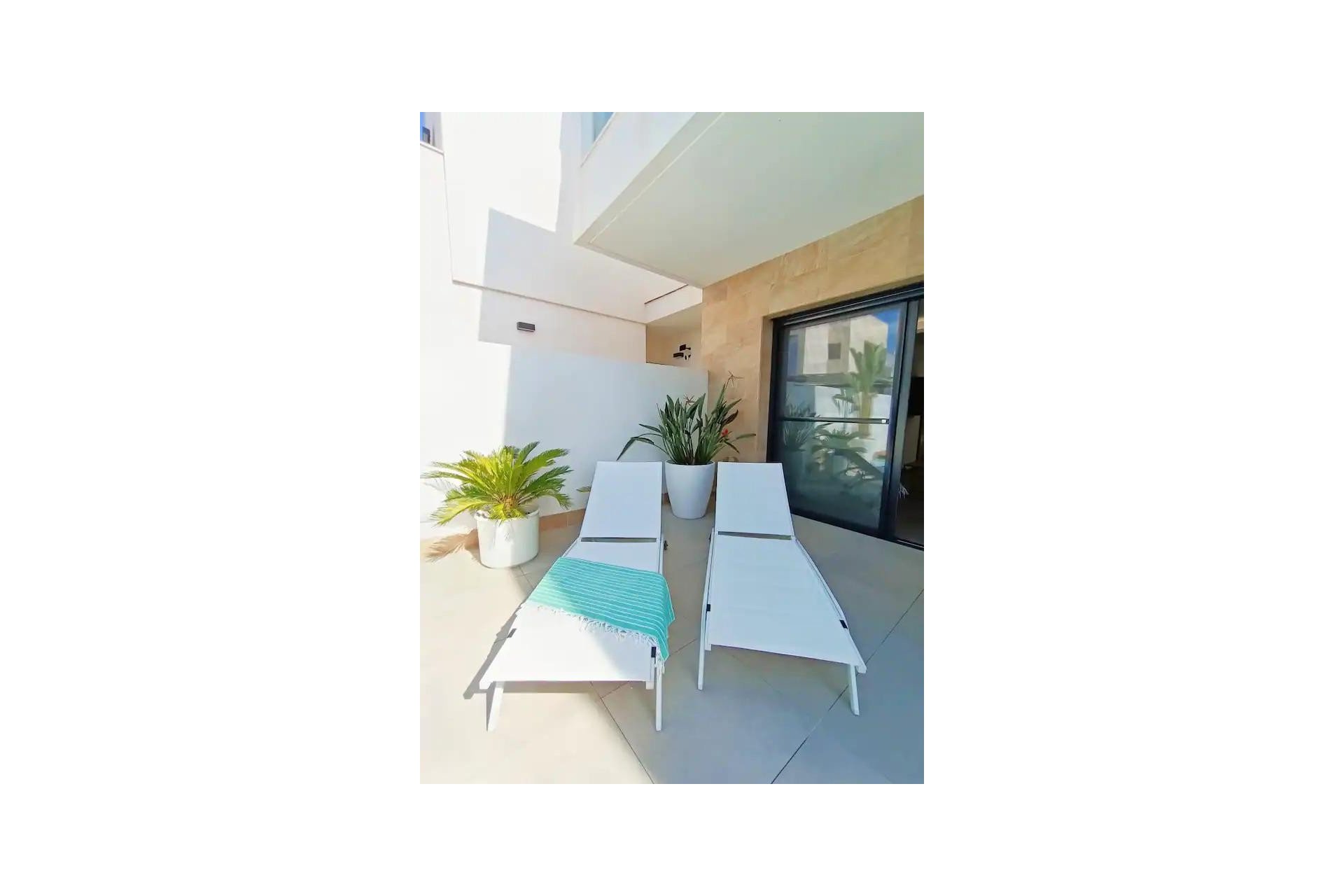 Resale - Villa -
Los Montesinos - La Herrada