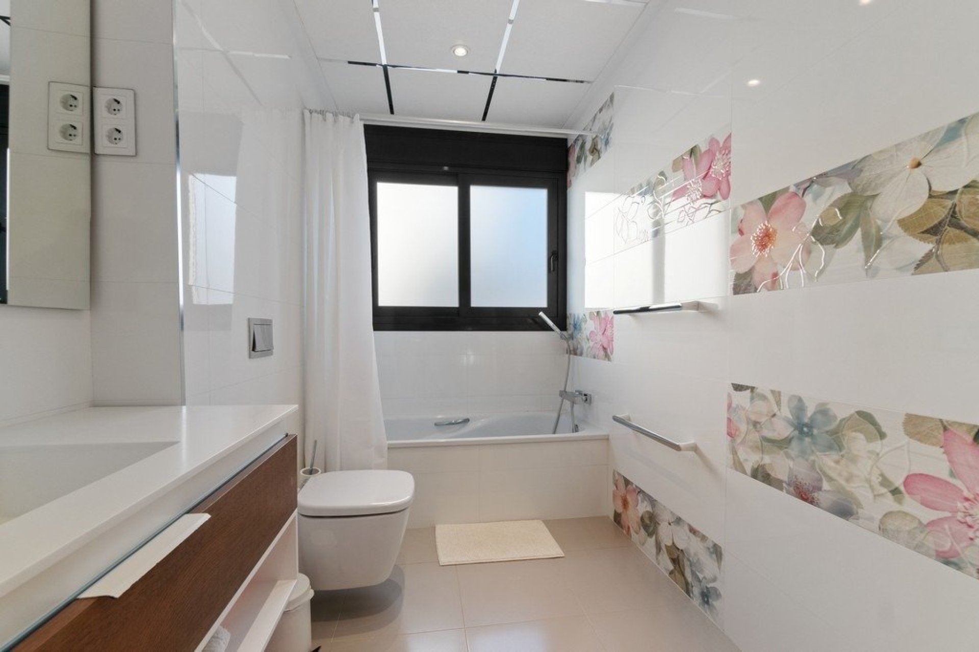 Resale - Villa -
Orihuela Costa - Agua Marina