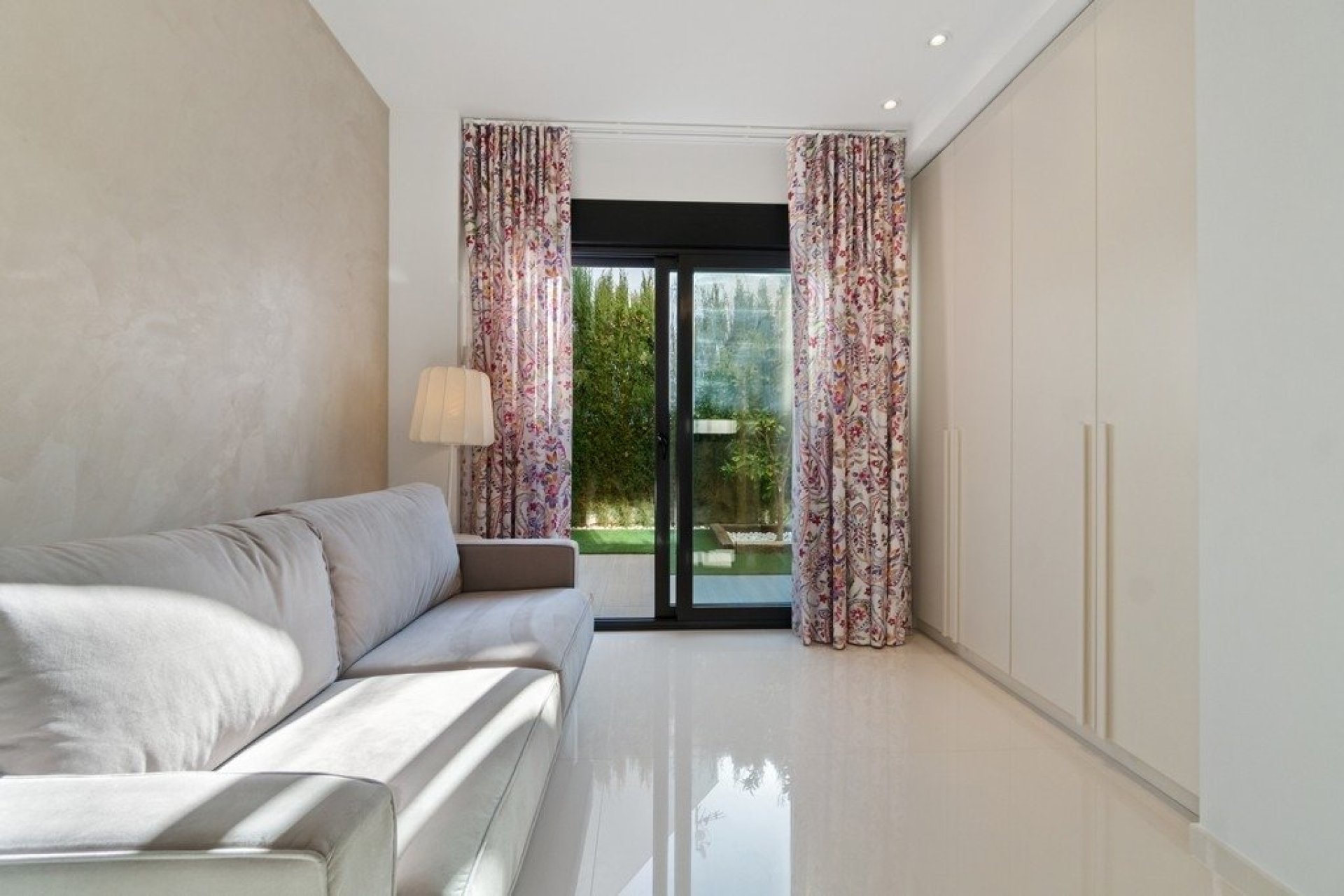 Resale - Villa -
Orihuela Costa - Agua Marina