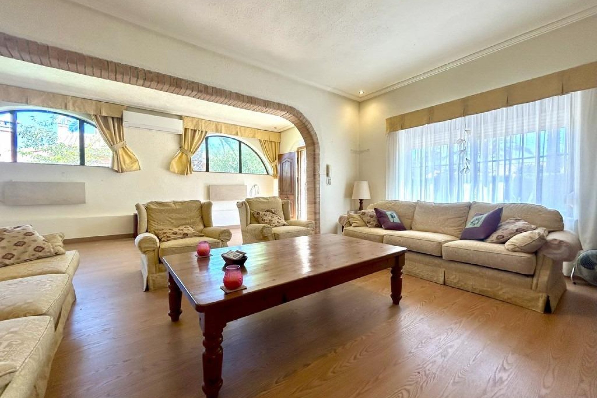 Resale - Villa -
Orihuela Costa - Cabo Roig