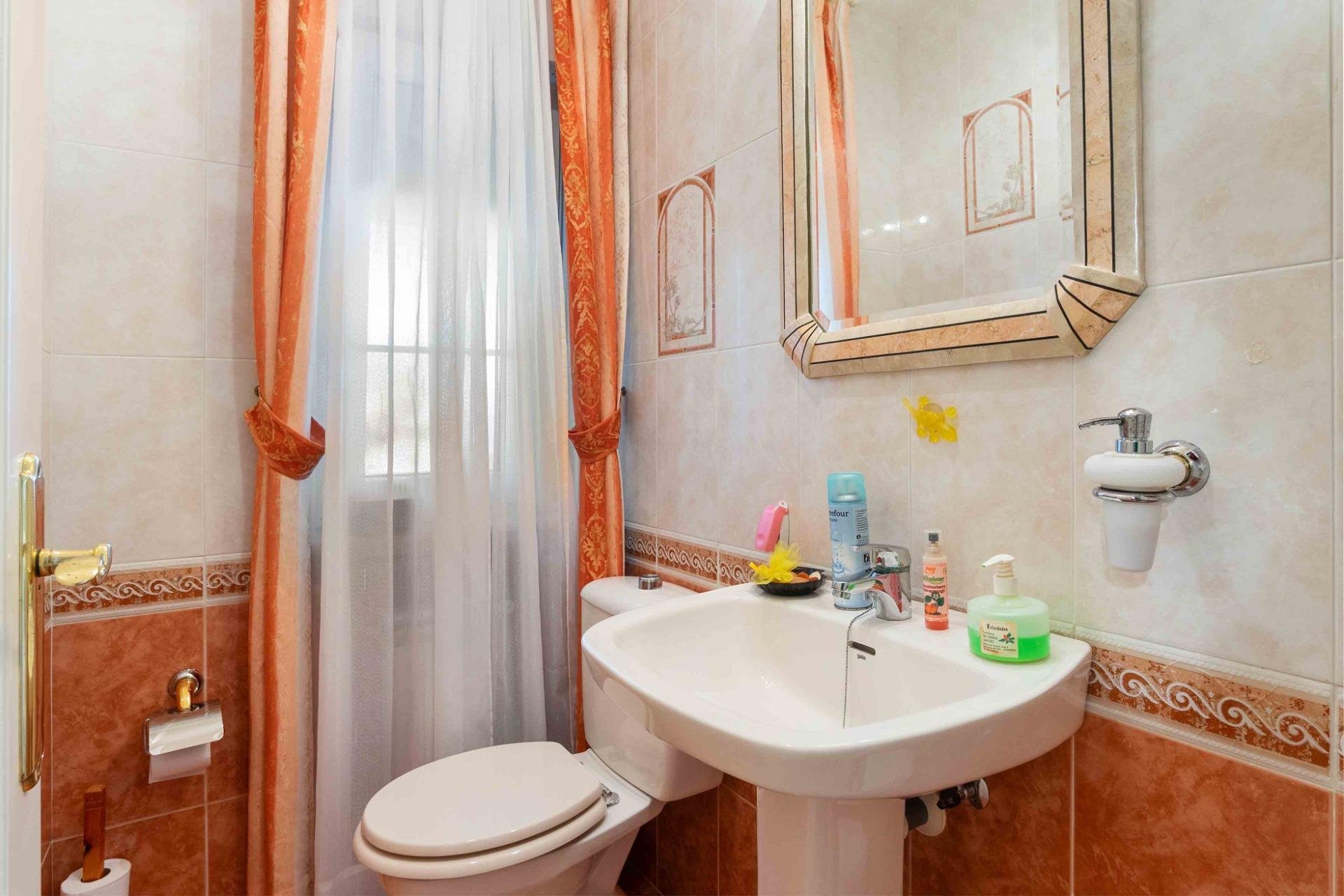 Resale - Villa -
Orihuela Costa - Cabo Roig